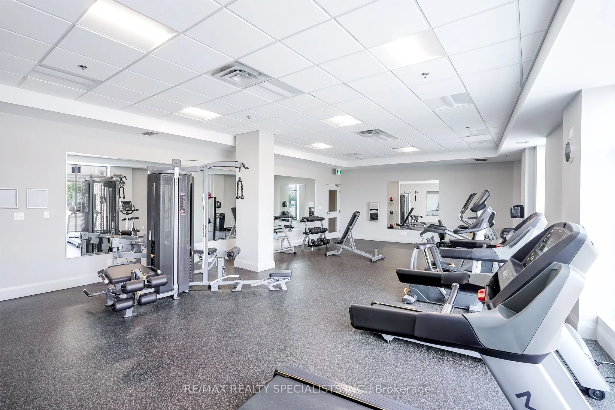 150 Oak Park Boulevard, #513