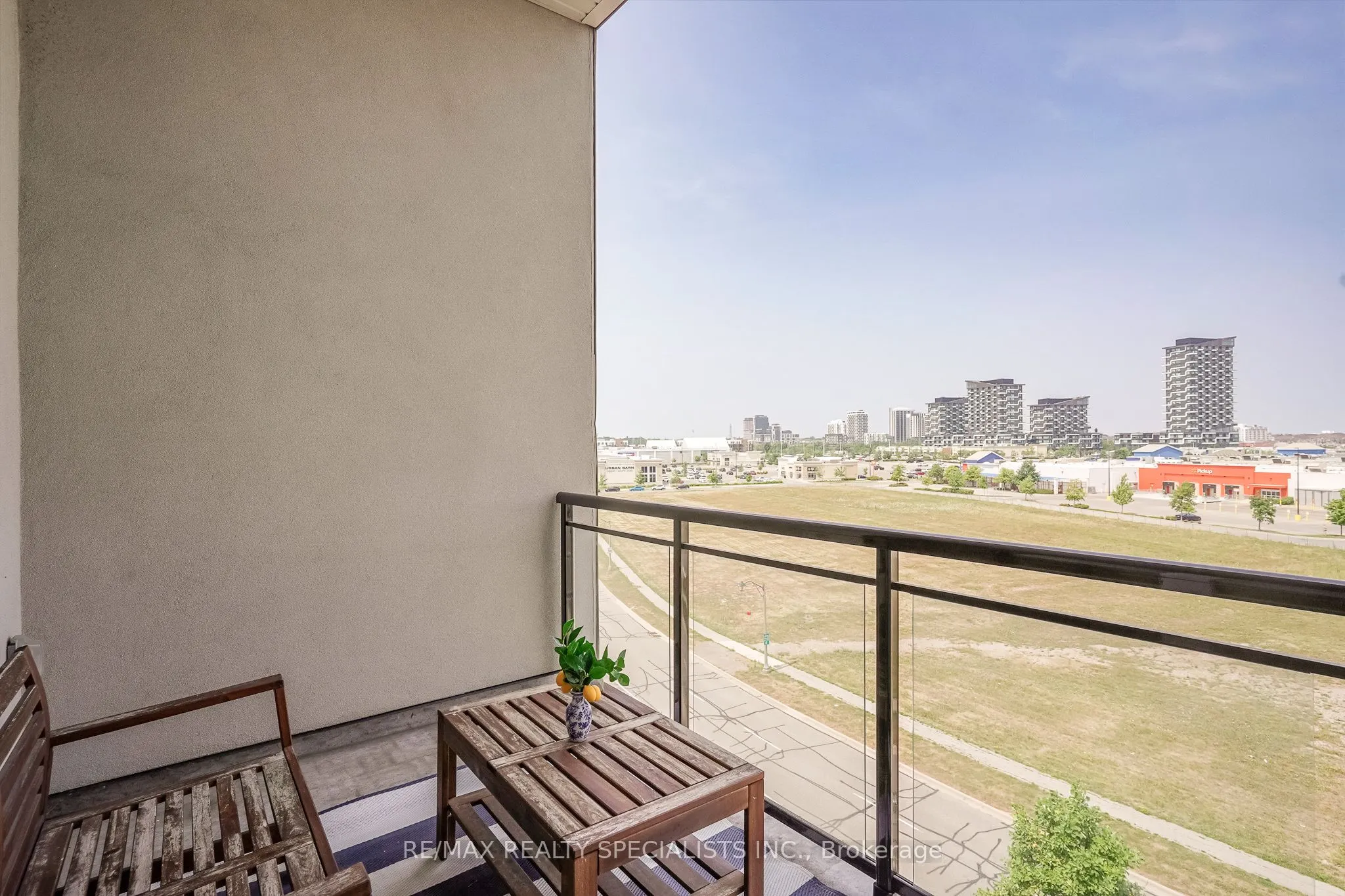 150 Oak Park Boulevard, #513