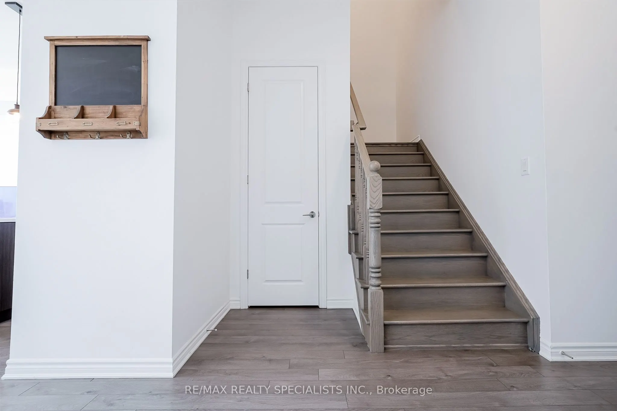 150 Oak Park Boulevard, #513