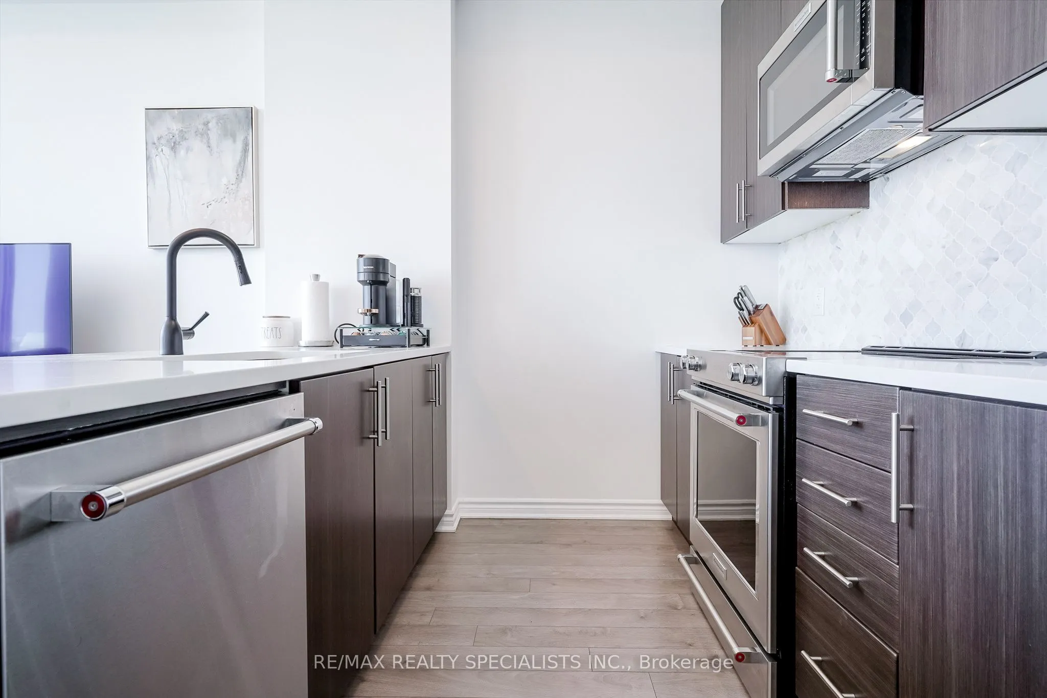 150 Oak Park Boulevard, #513