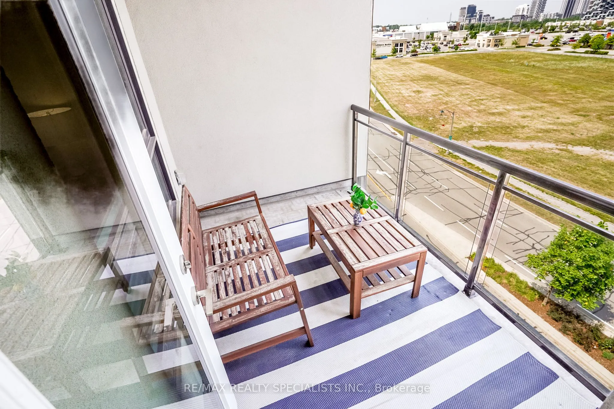 150 Oak Park Boulevard, #513
