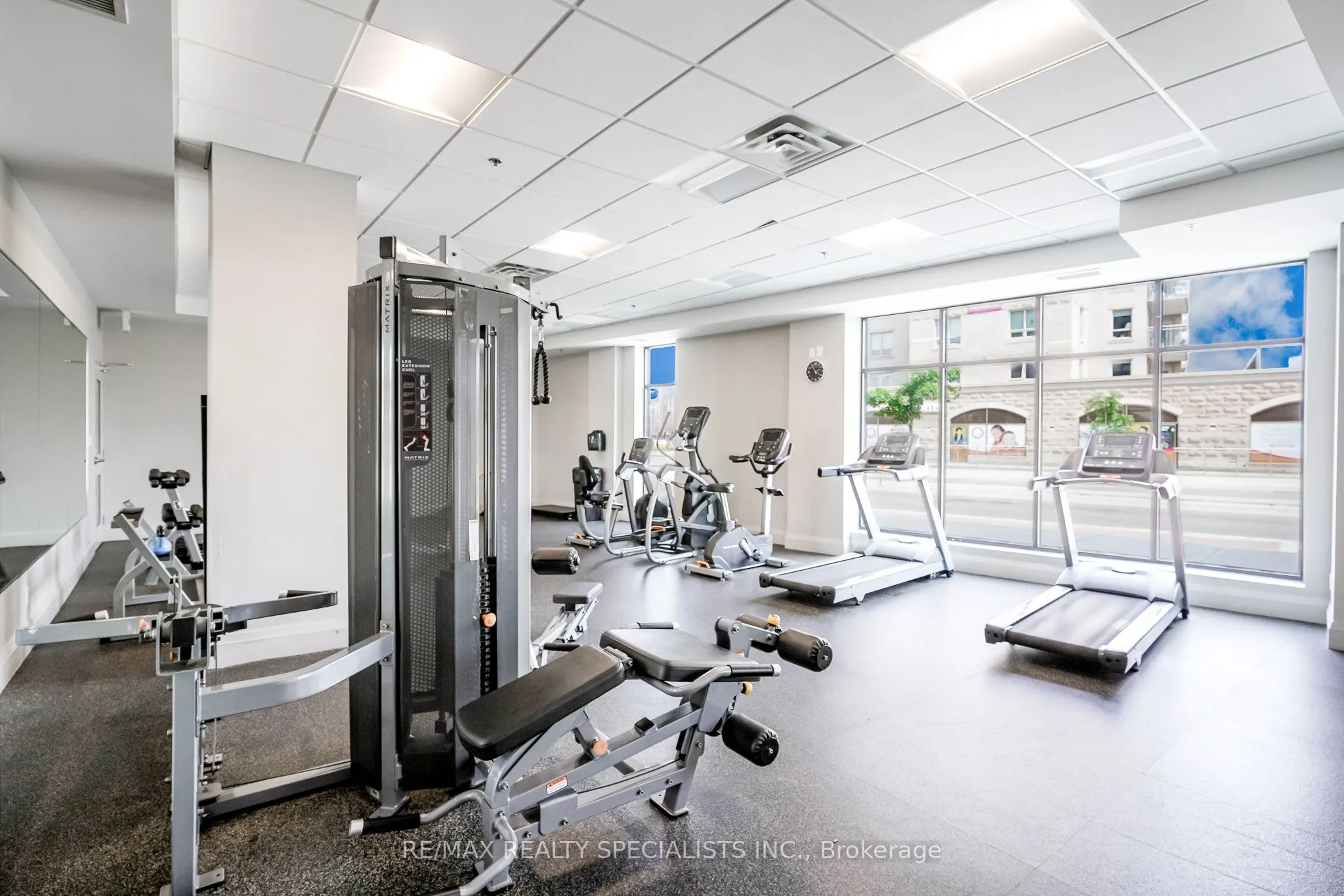 150 Oak Park Boulevard, #513