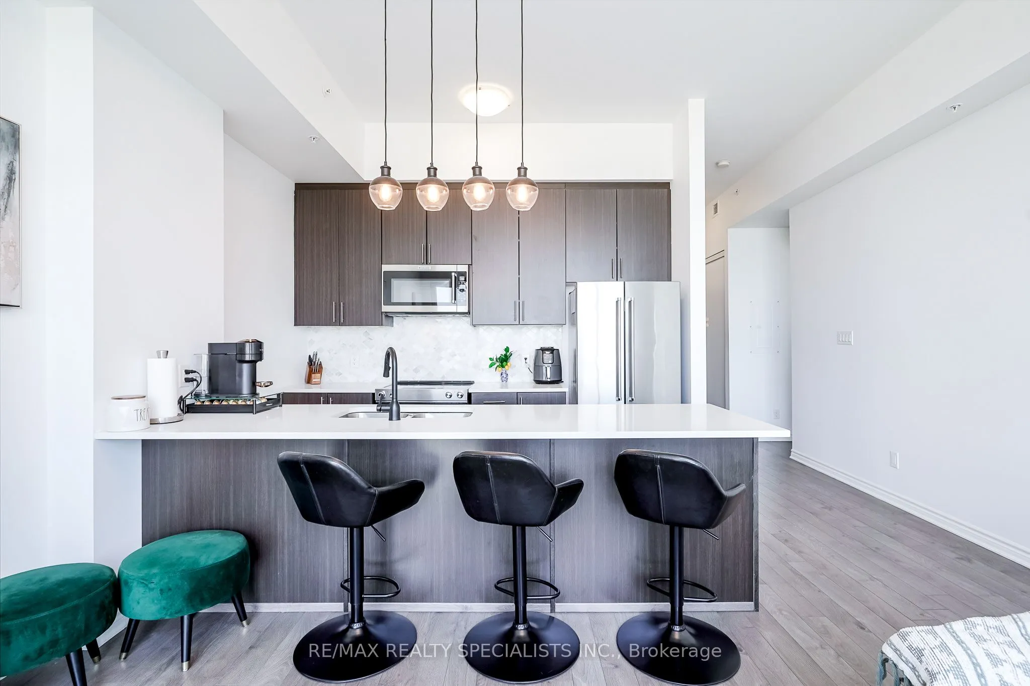 150 Oak Park Boulevard, #513