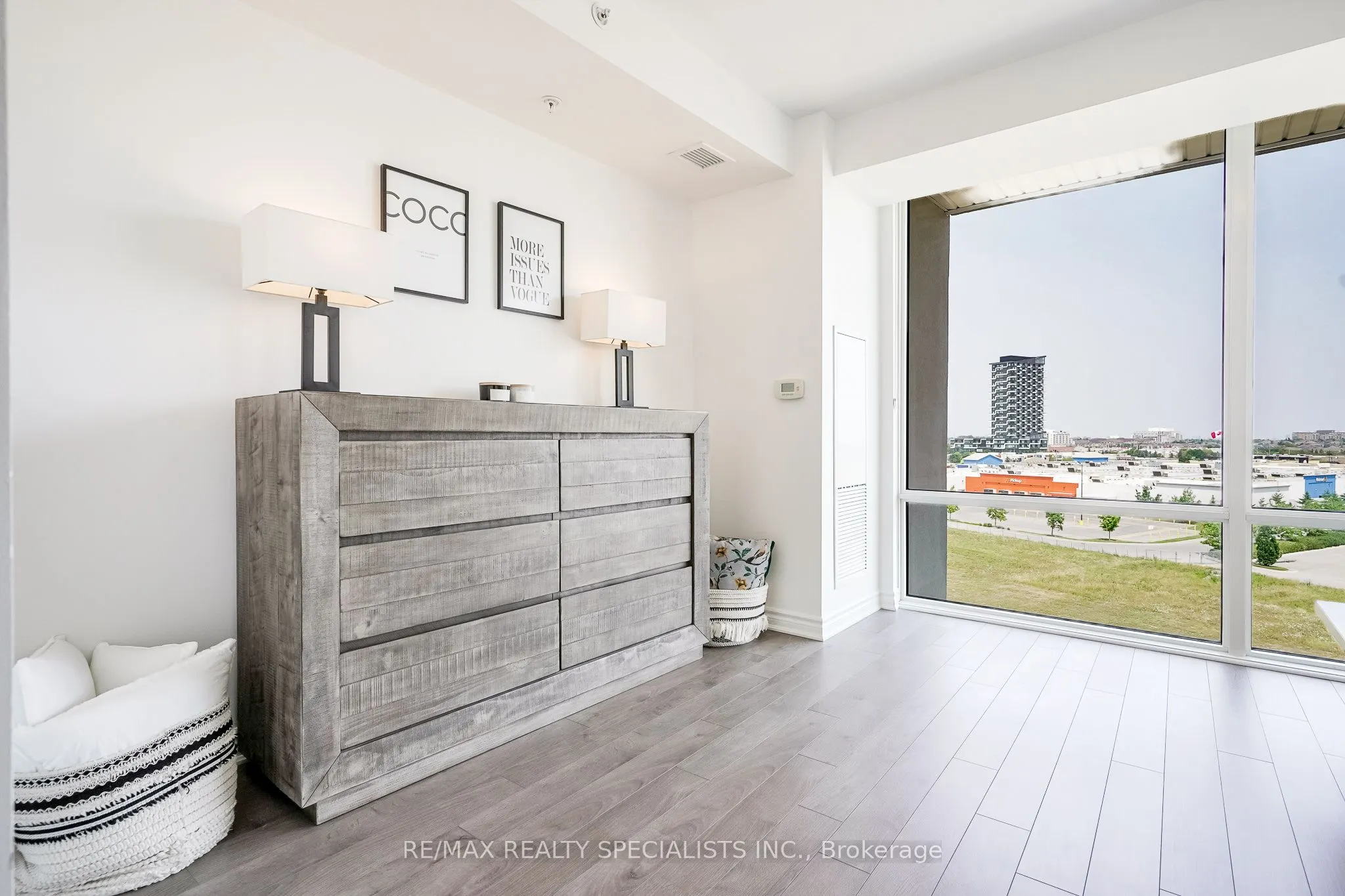 150 Oak Park Boulevard, #513