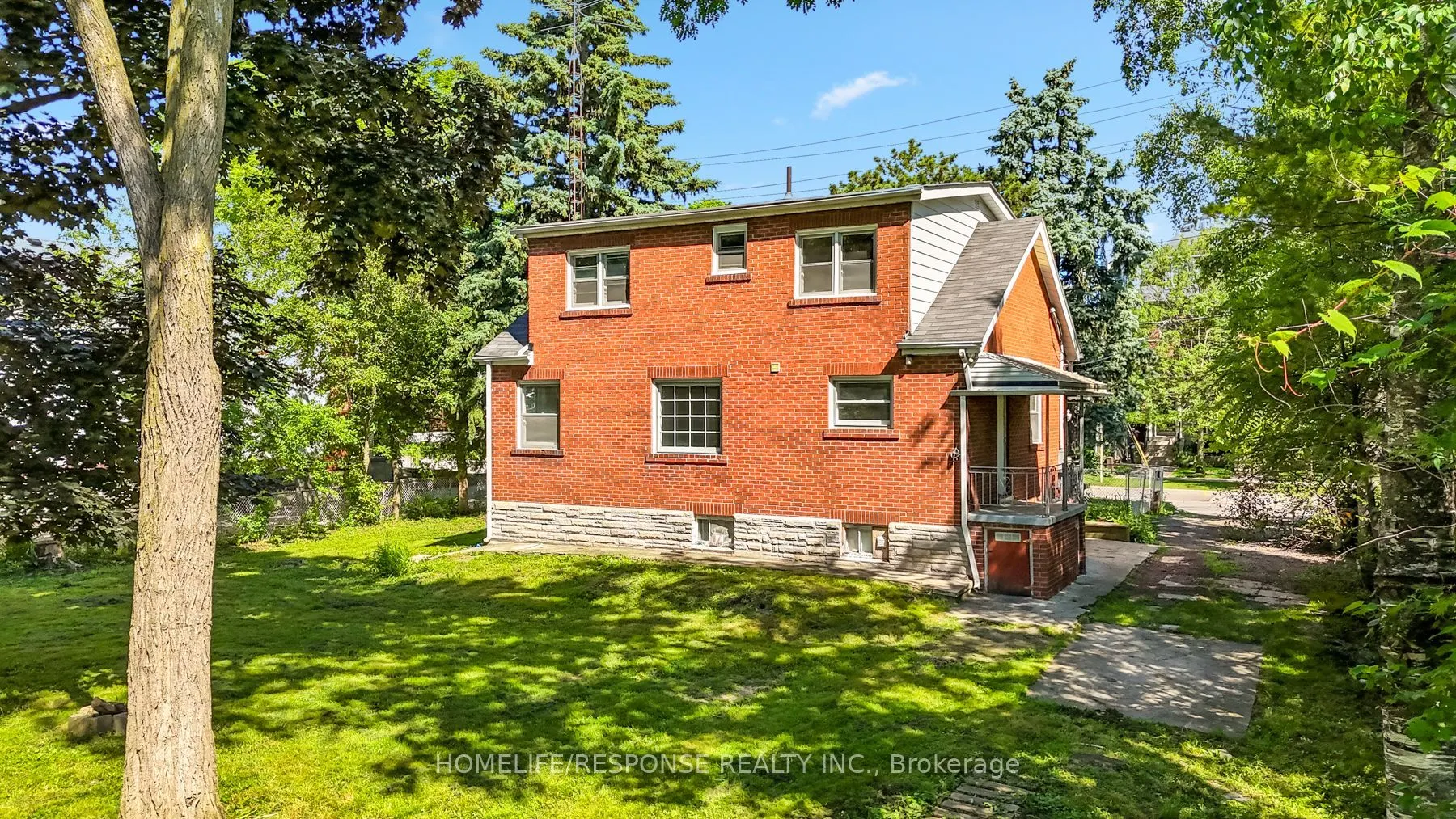 211 Bering Avenue