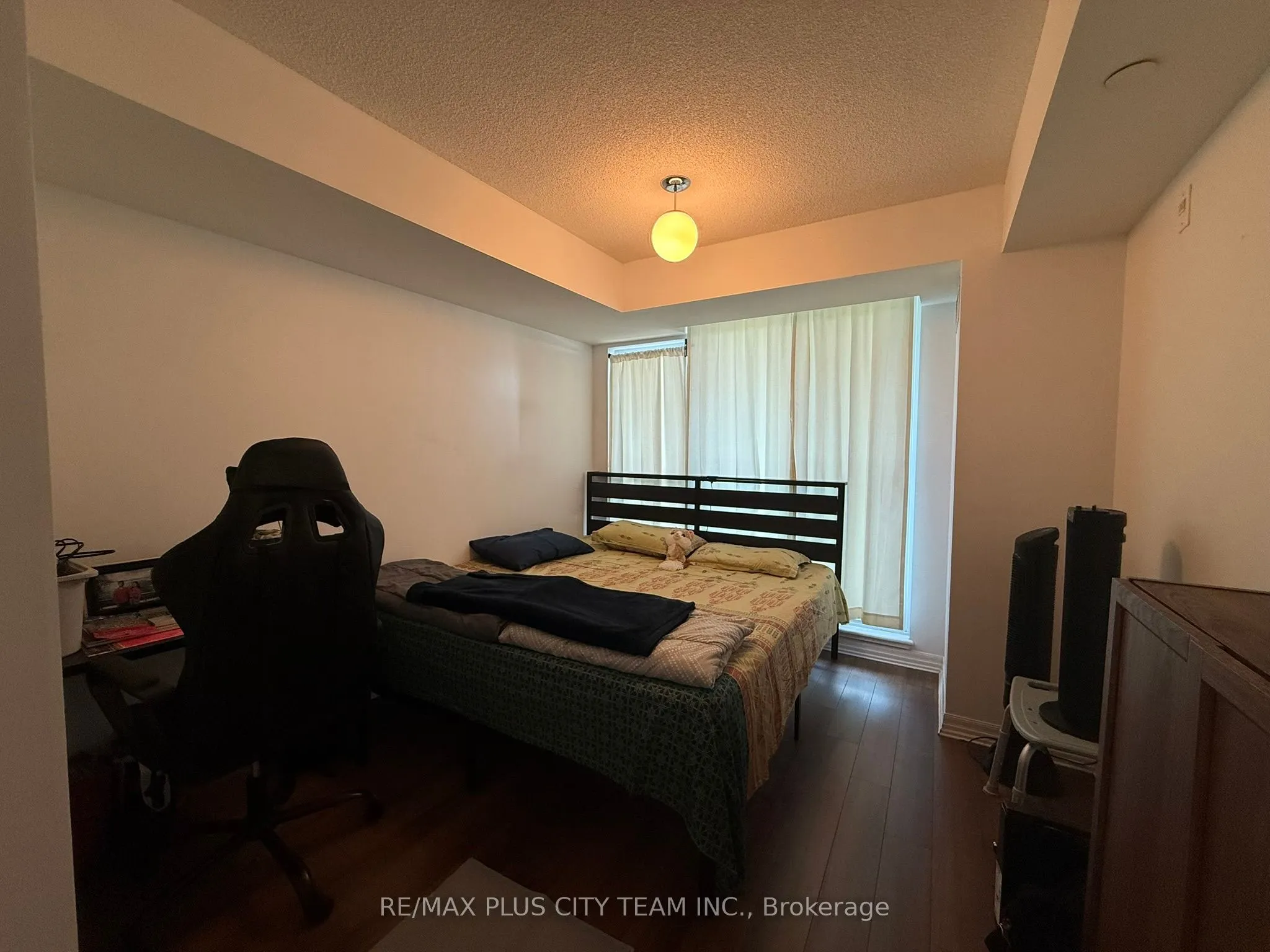 80 Esther Lorrie Drive S, #807