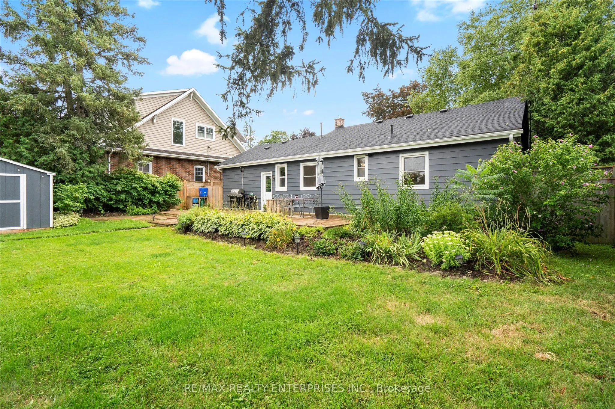 6295 Guelph Line