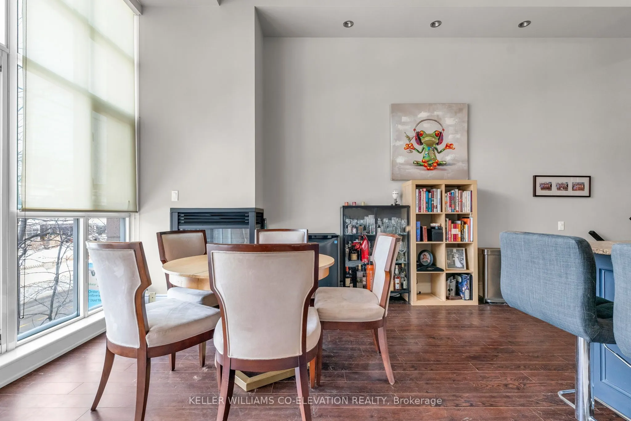 437 Roncesvalles Avenue, #215