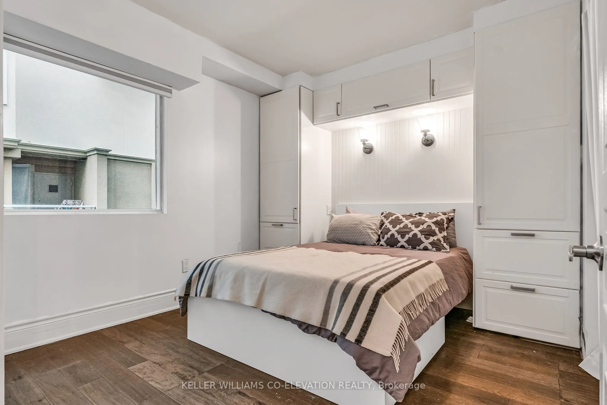 437 Roncesvalles Avenue, #215