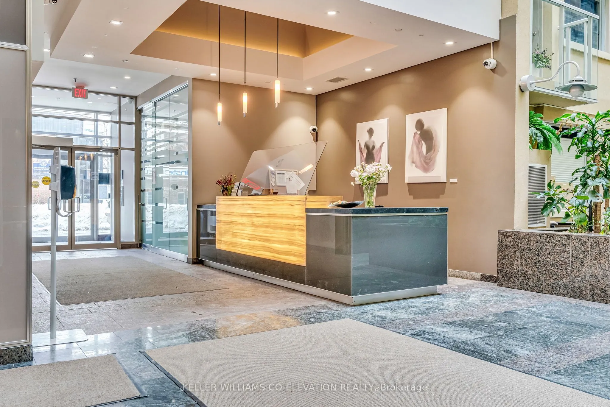437 Roncesvalles Avenue, #215