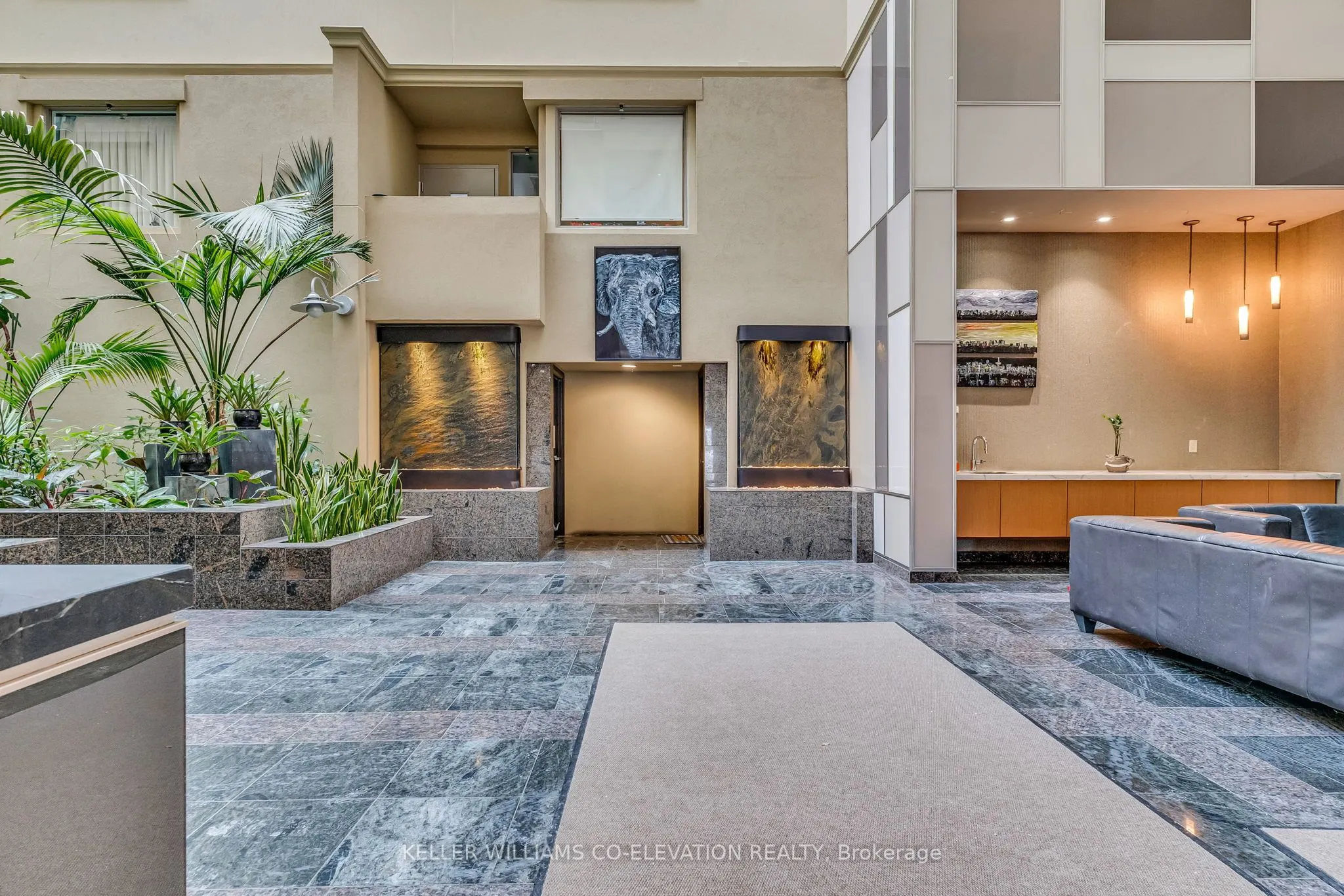 437 Roncesvalles Avenue, #215