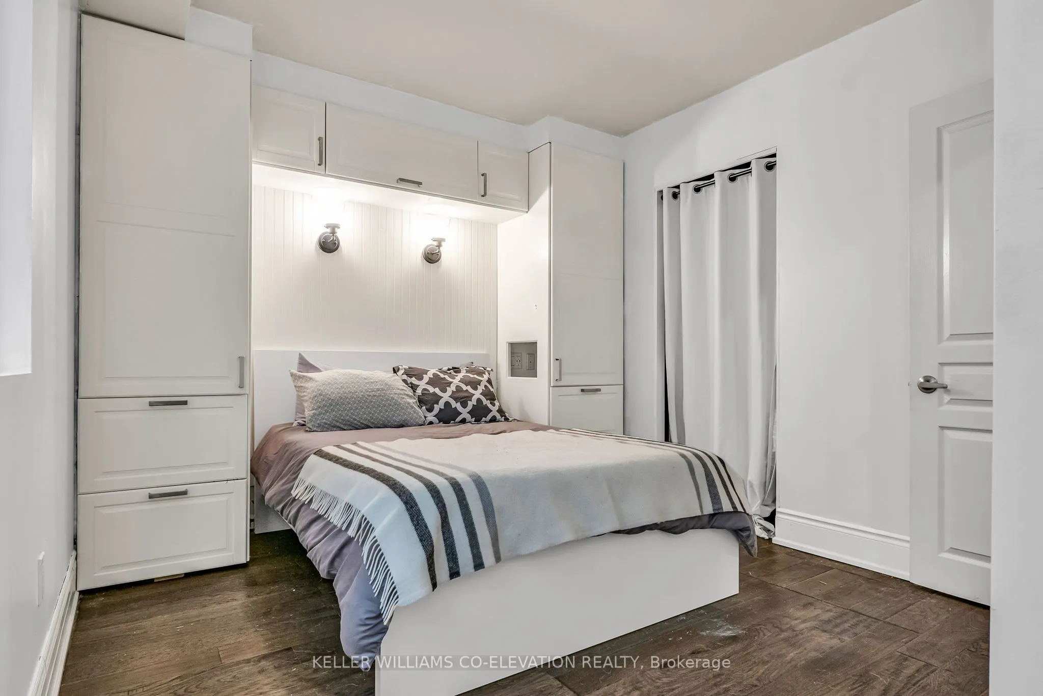 437 Roncesvalles Avenue, #215