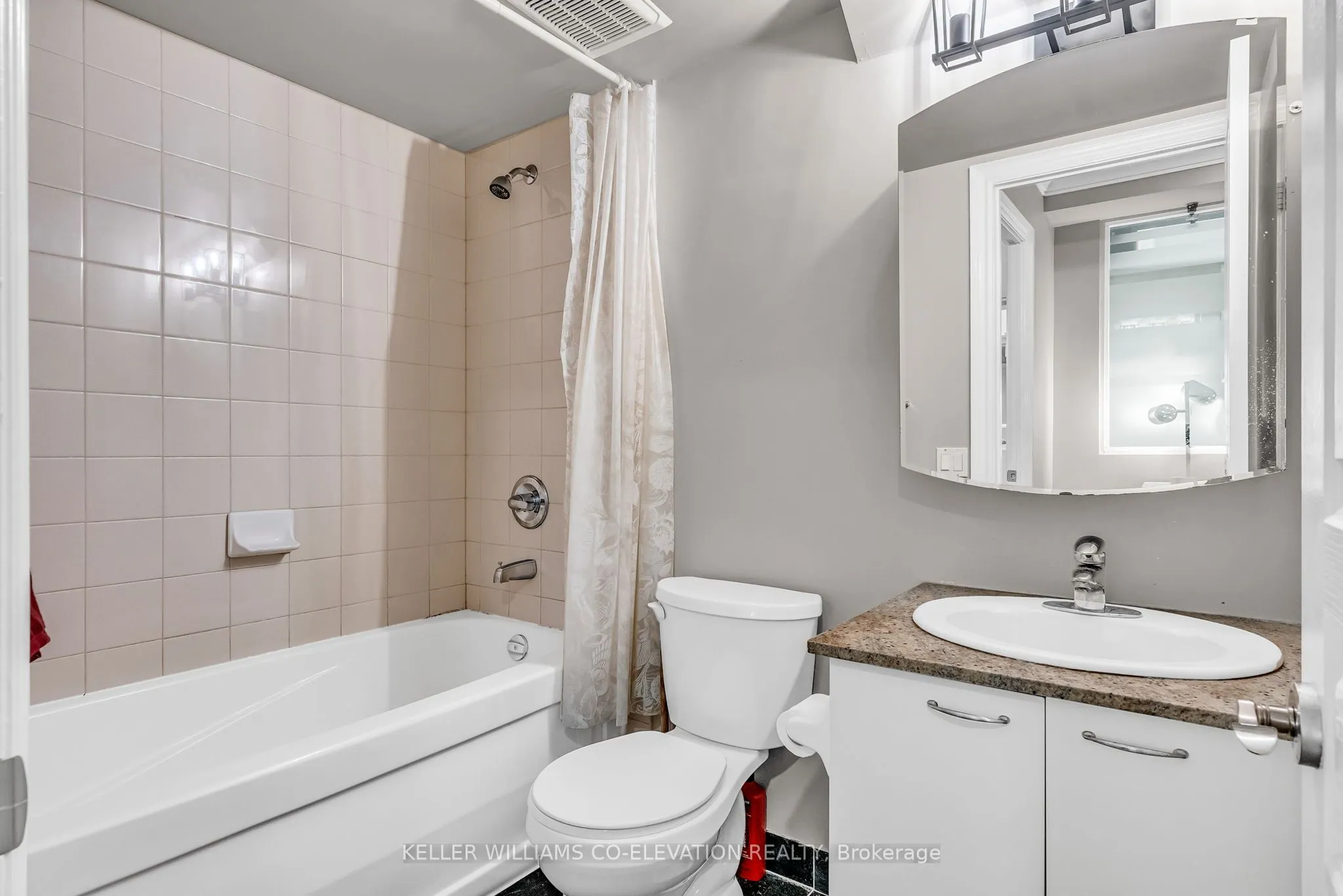 437 Roncesvalles Avenue, #215