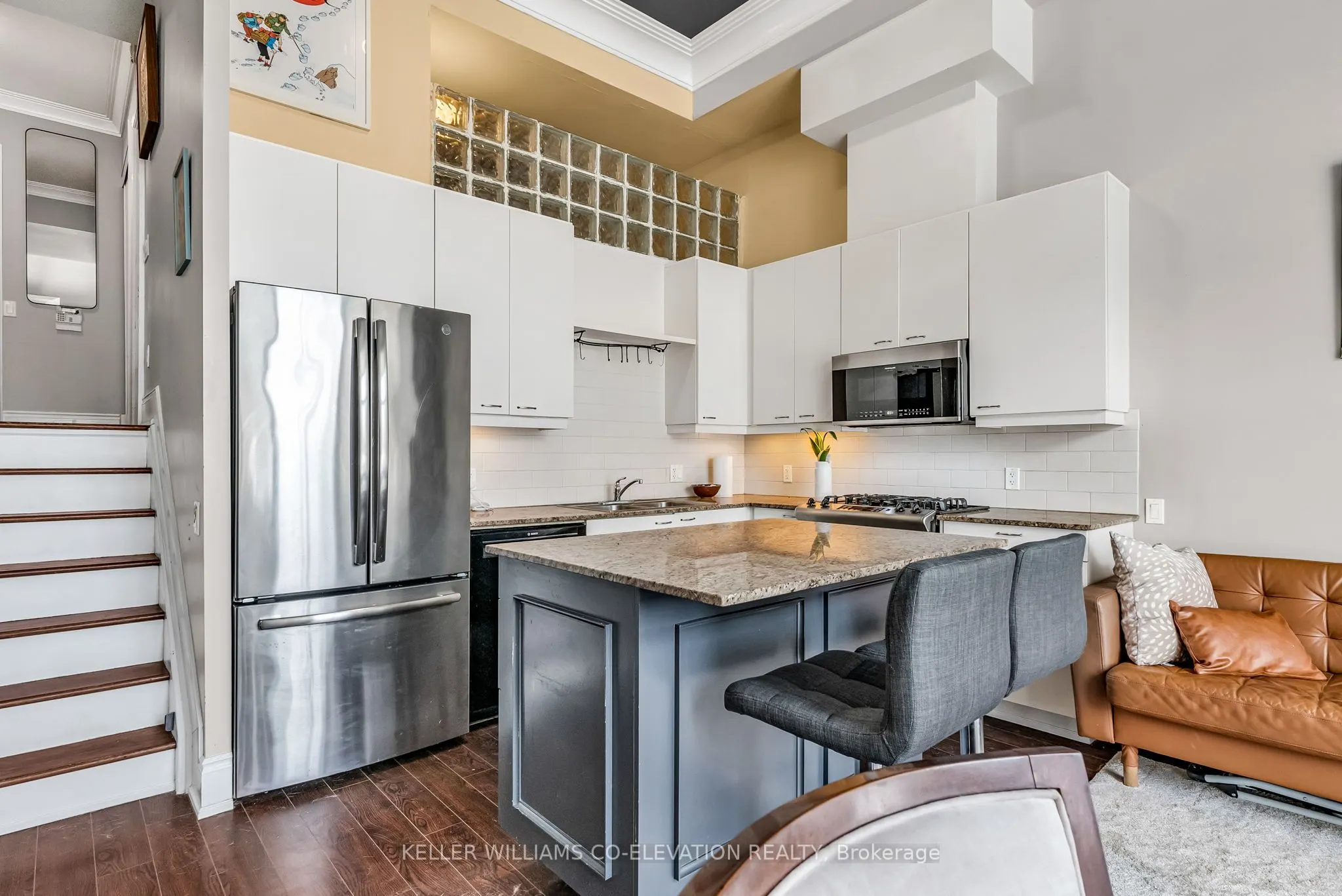 437 Roncesvalles Avenue, #215
