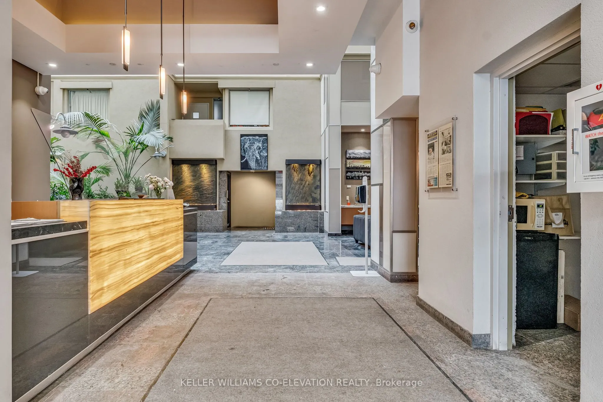 437 Roncesvalles Avenue, #215