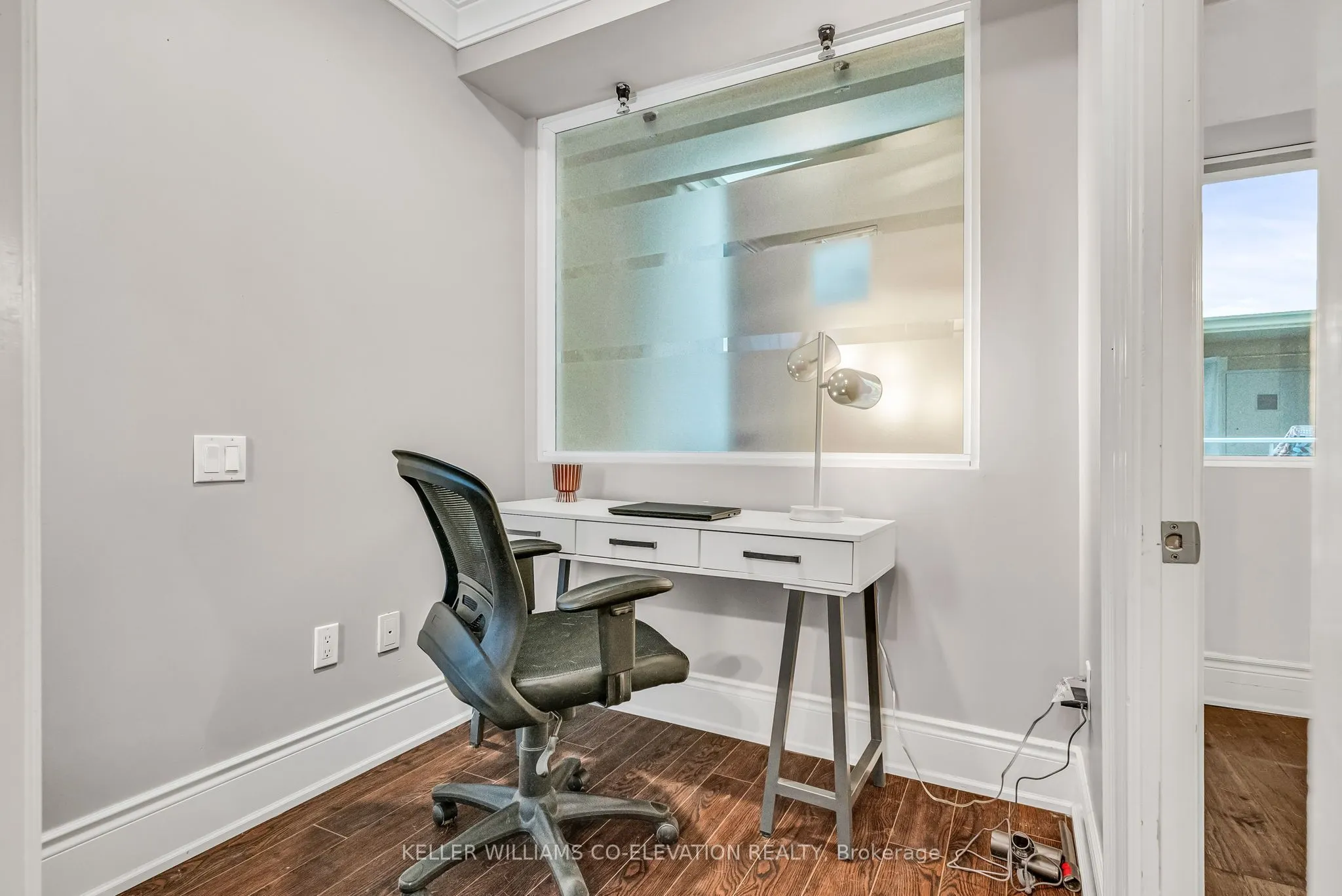437 Roncesvalles Avenue, #215