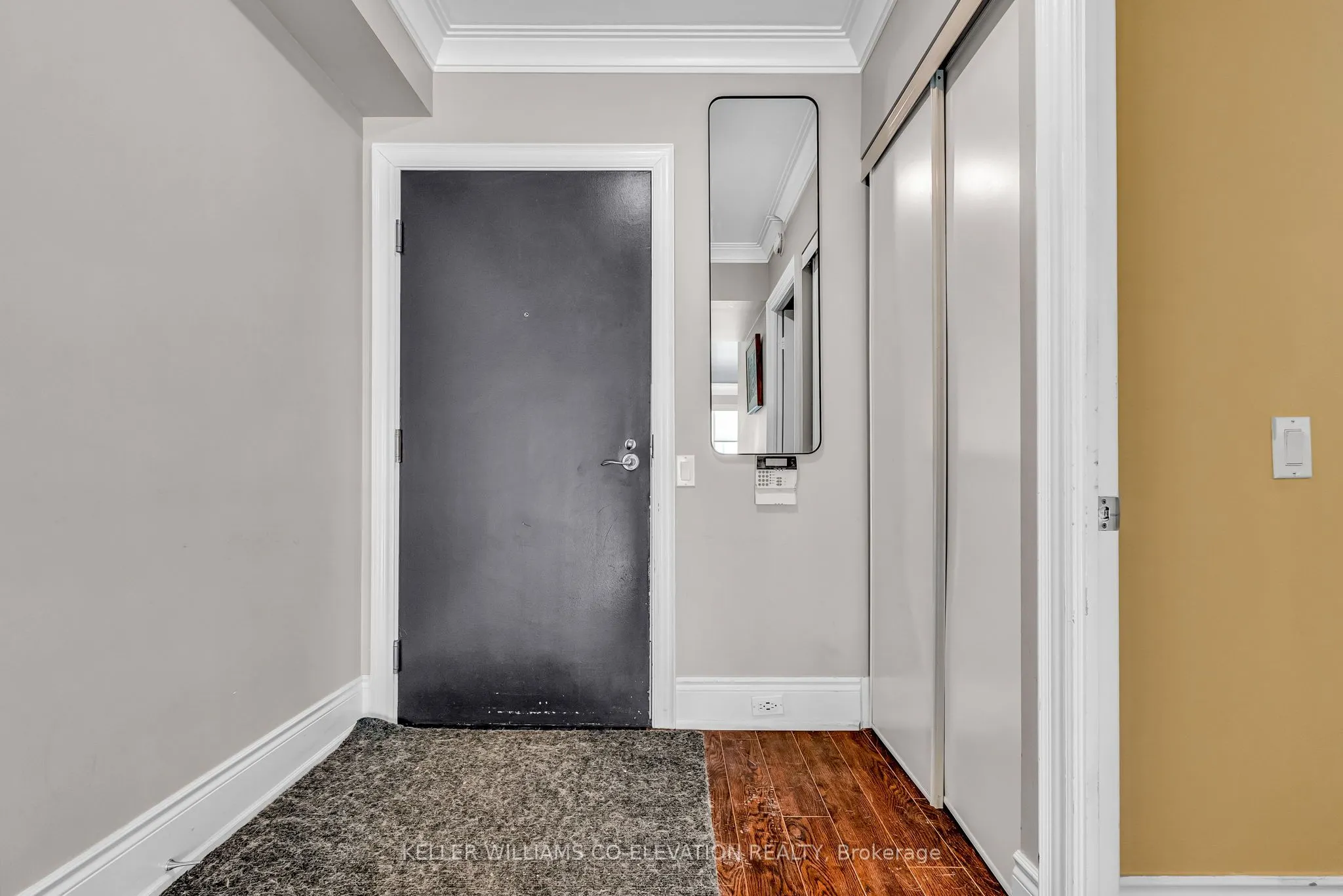 437 Roncesvalles Avenue, #215
