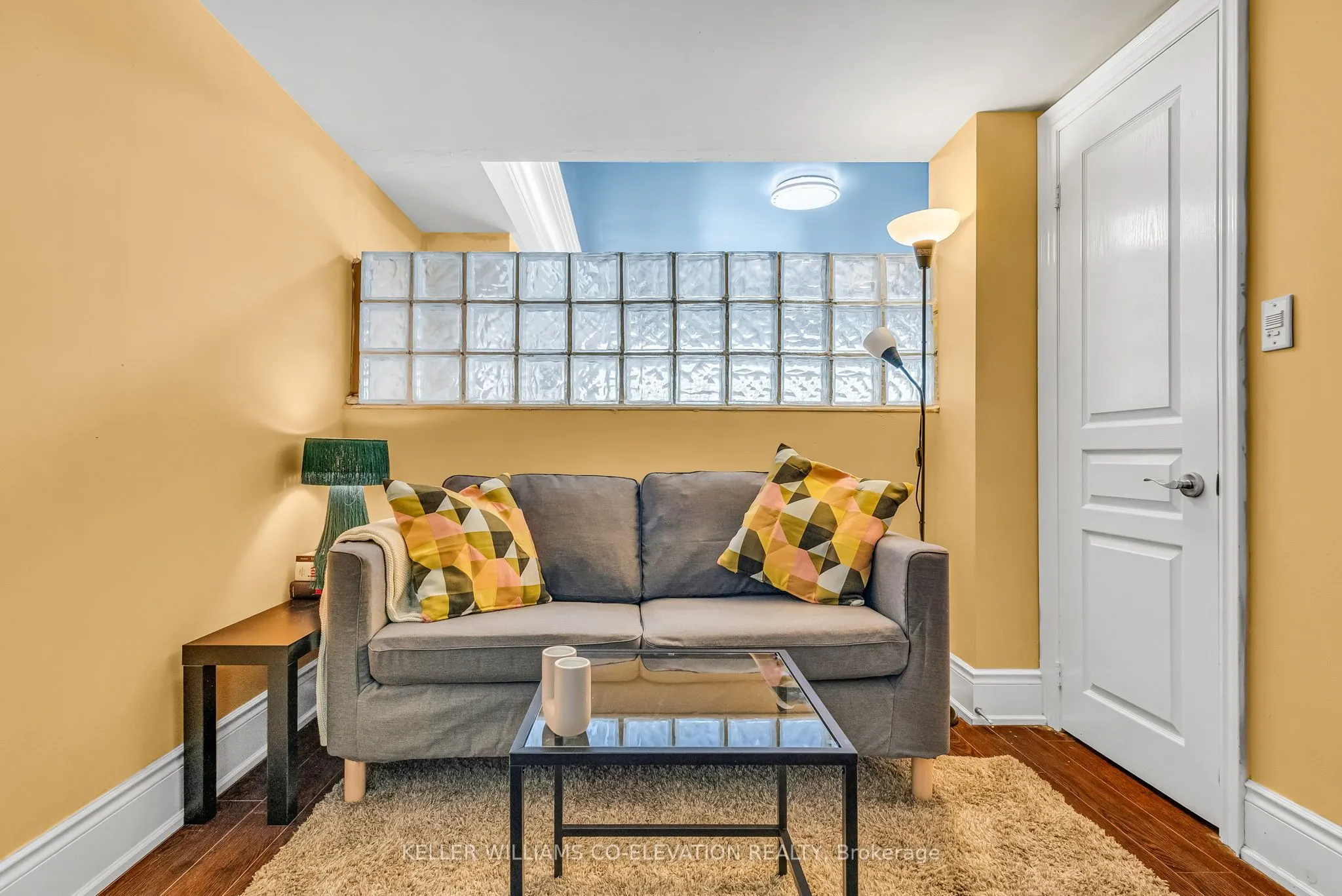 437 Roncesvalles Avenue, #215