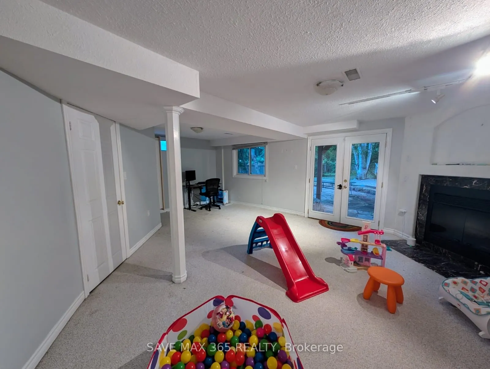 2238 Leominster Drive