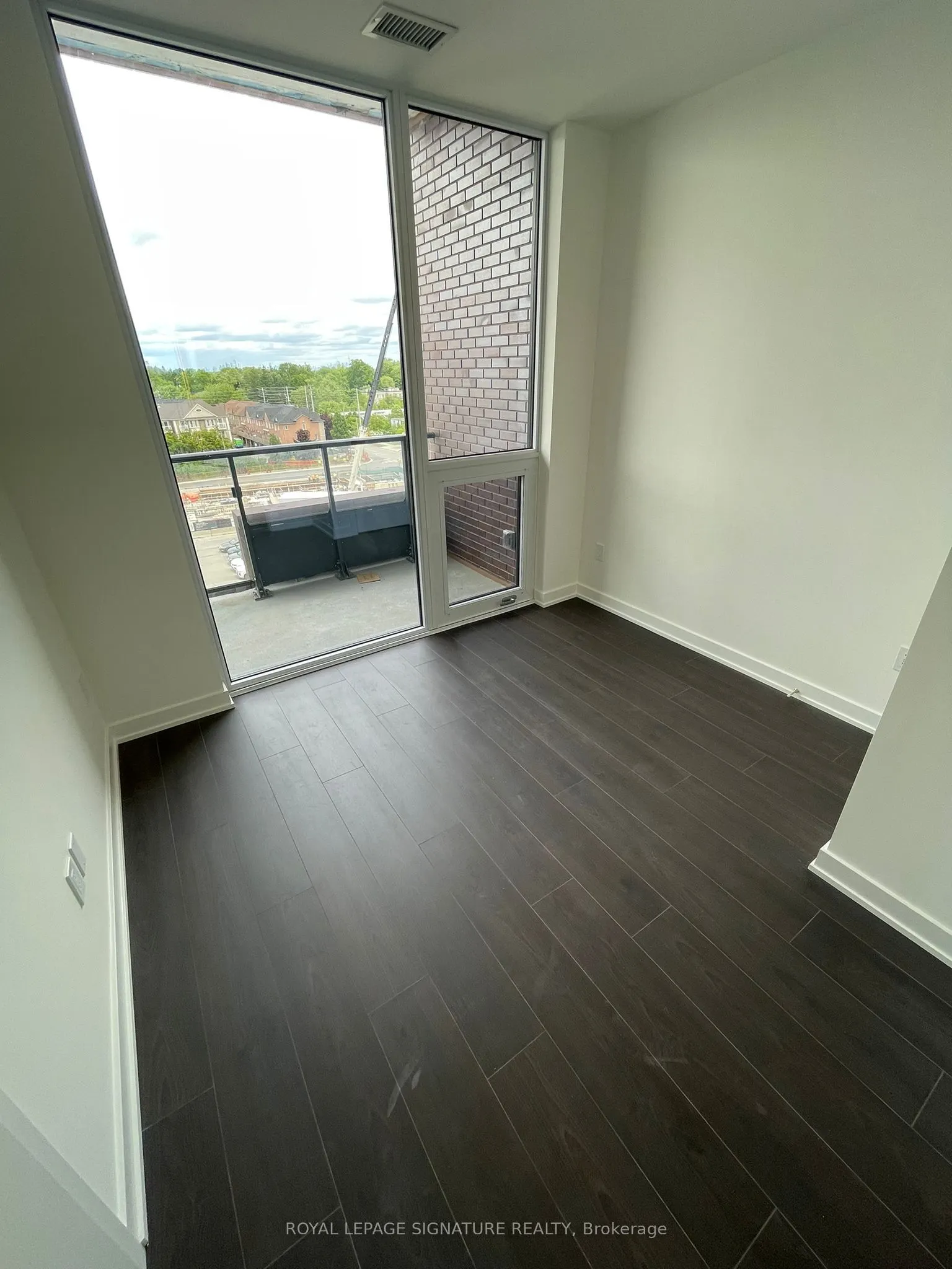28 Ann Street, #601