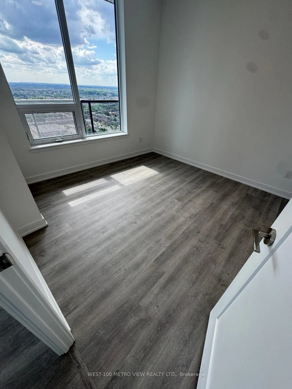 5105 Hurontario Street, #2505
