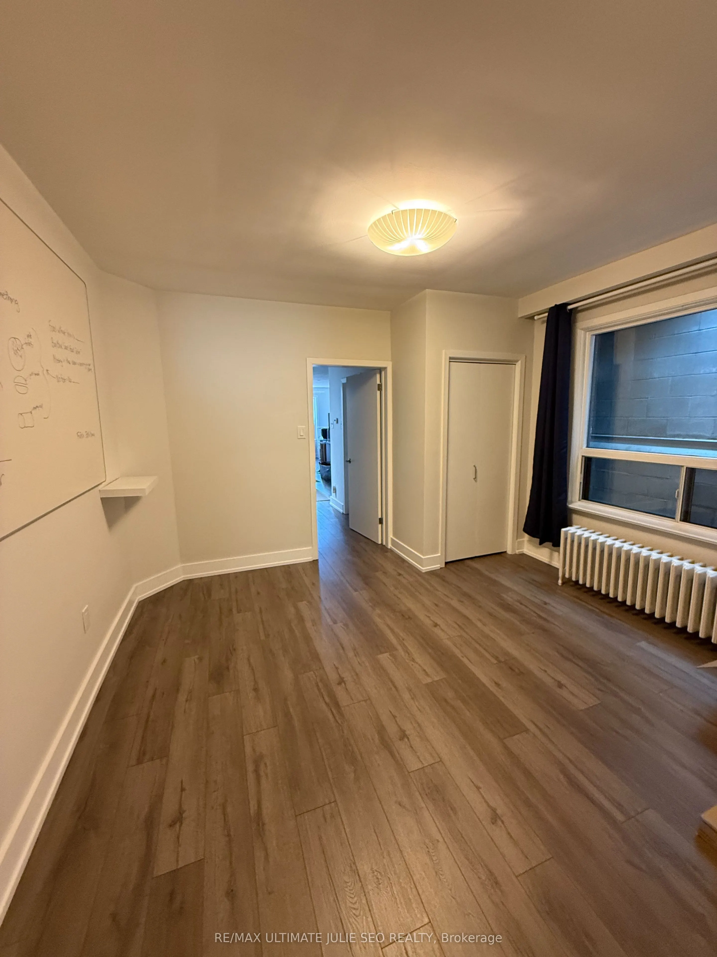 2318 Bloor Street W, #2nd floor