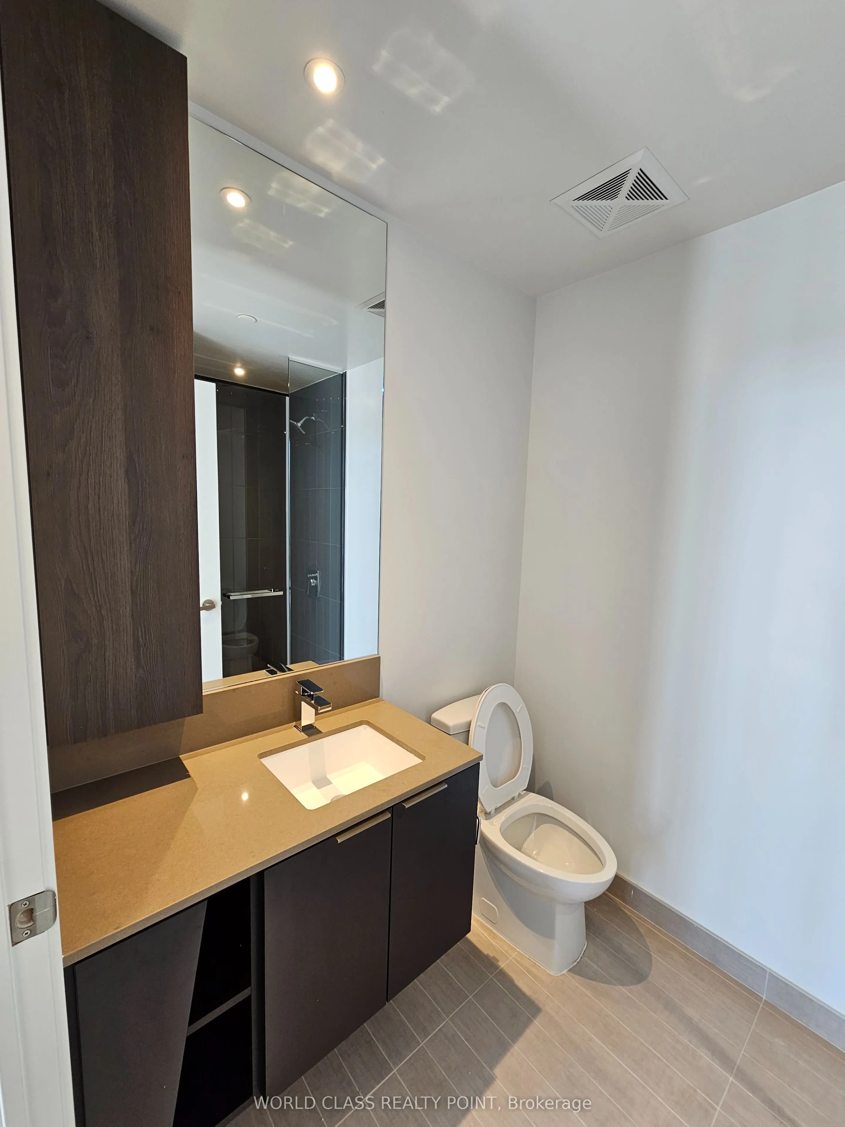 3900 Confederation Parkway, #530