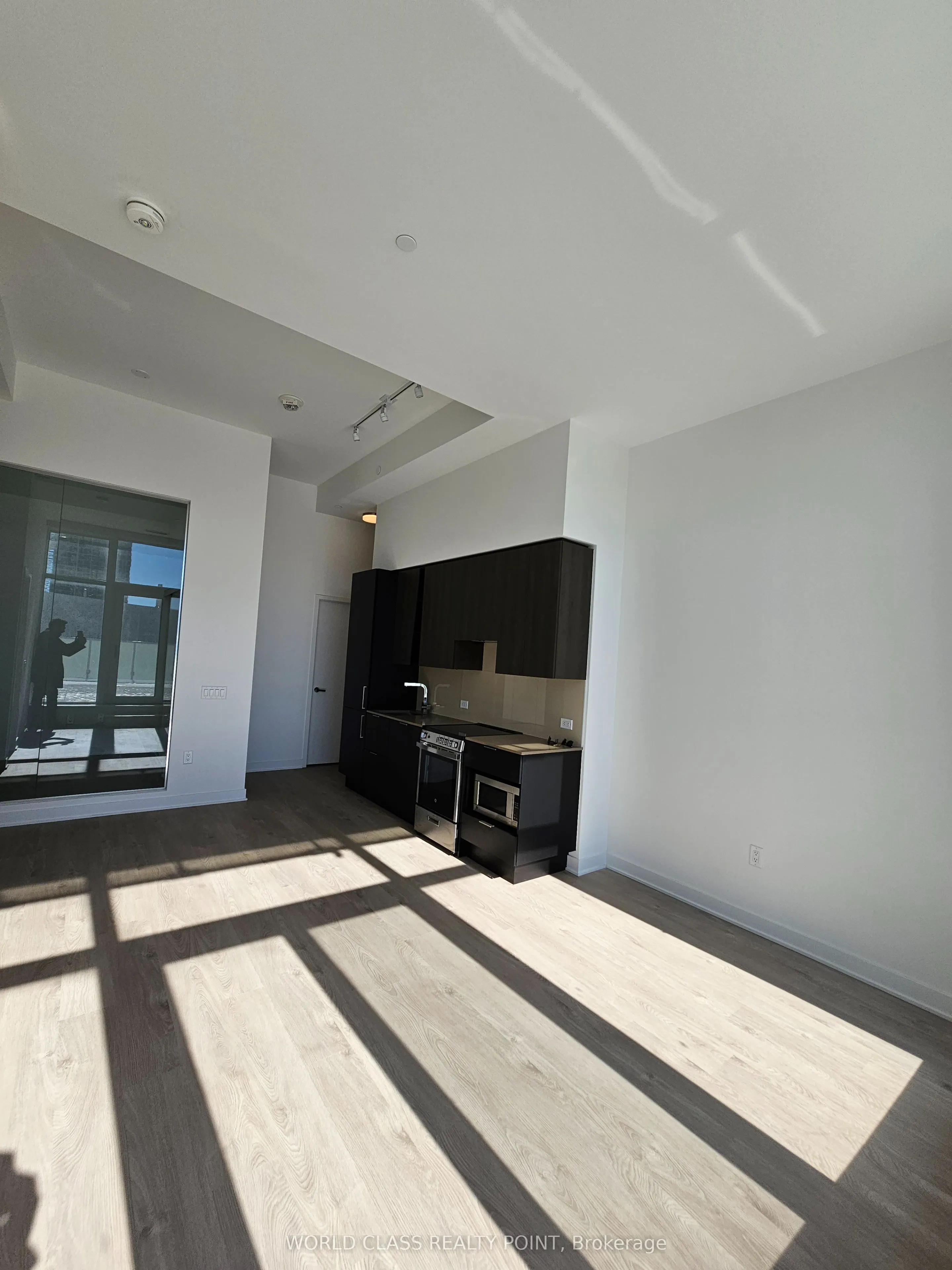 3900 Confederation Parkway, #530