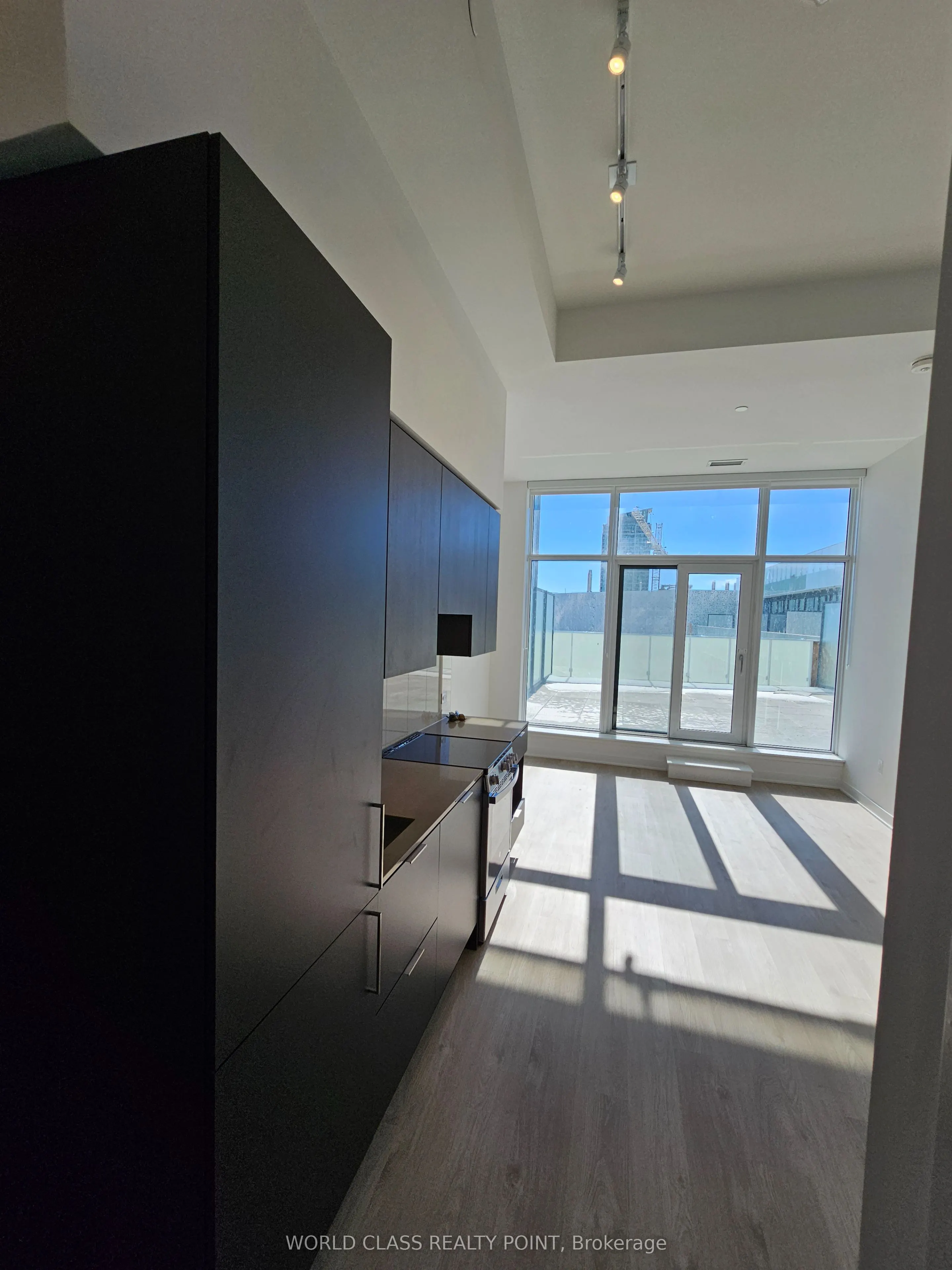 3900 Confederation Parkway, #530