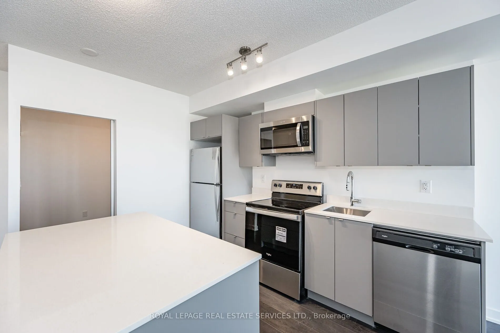 3210 Dakota Common, #A611