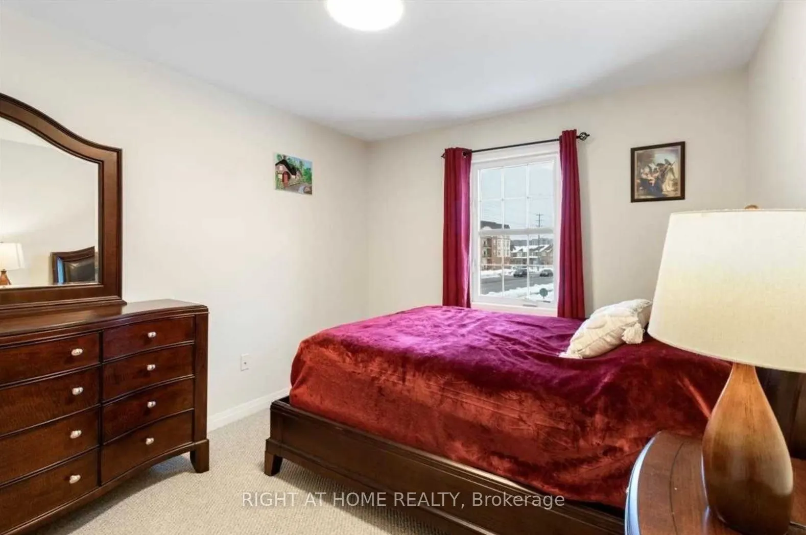 815 Banks Crescent