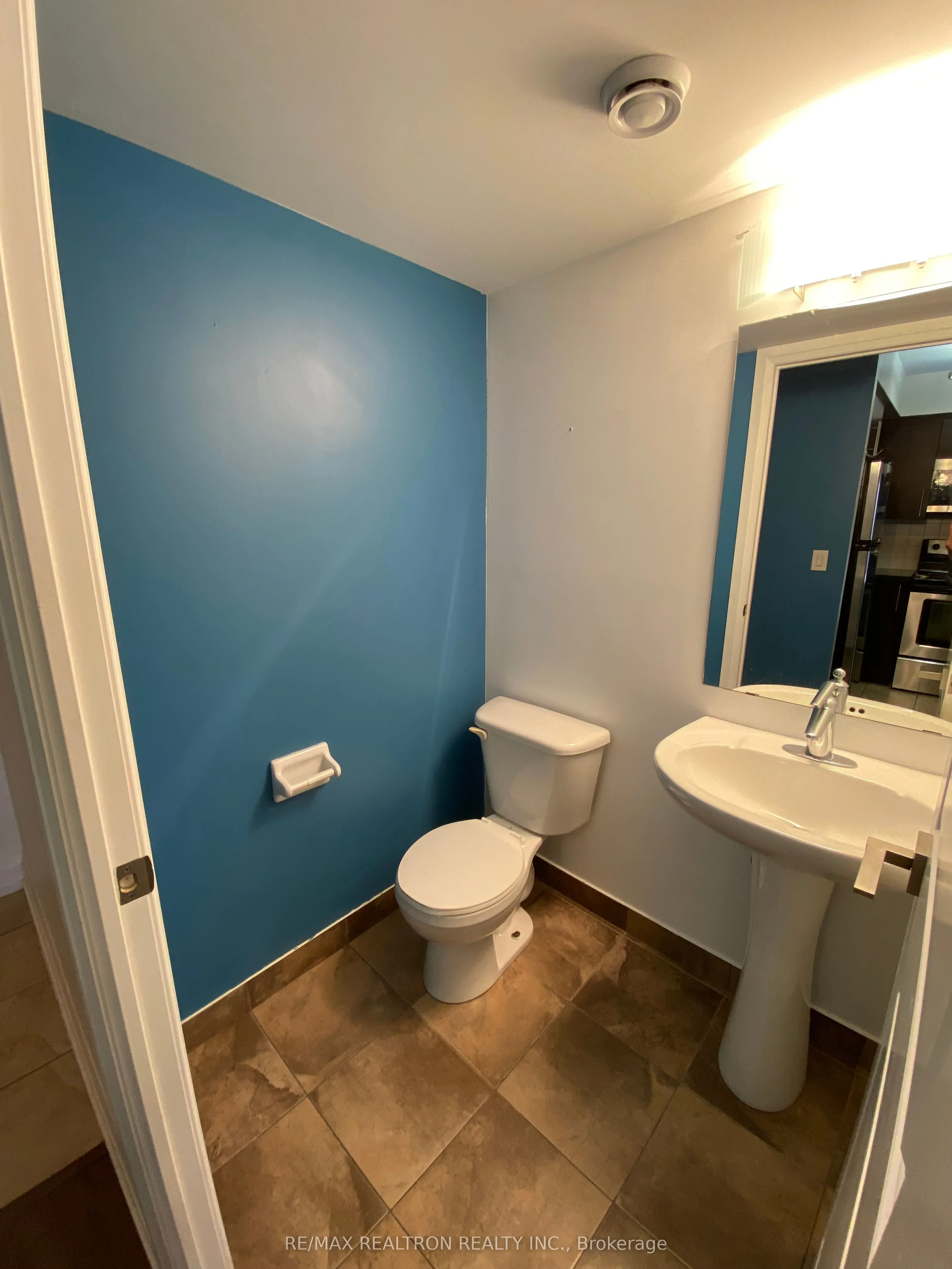 1070 Sheppard Avenue W, #1201