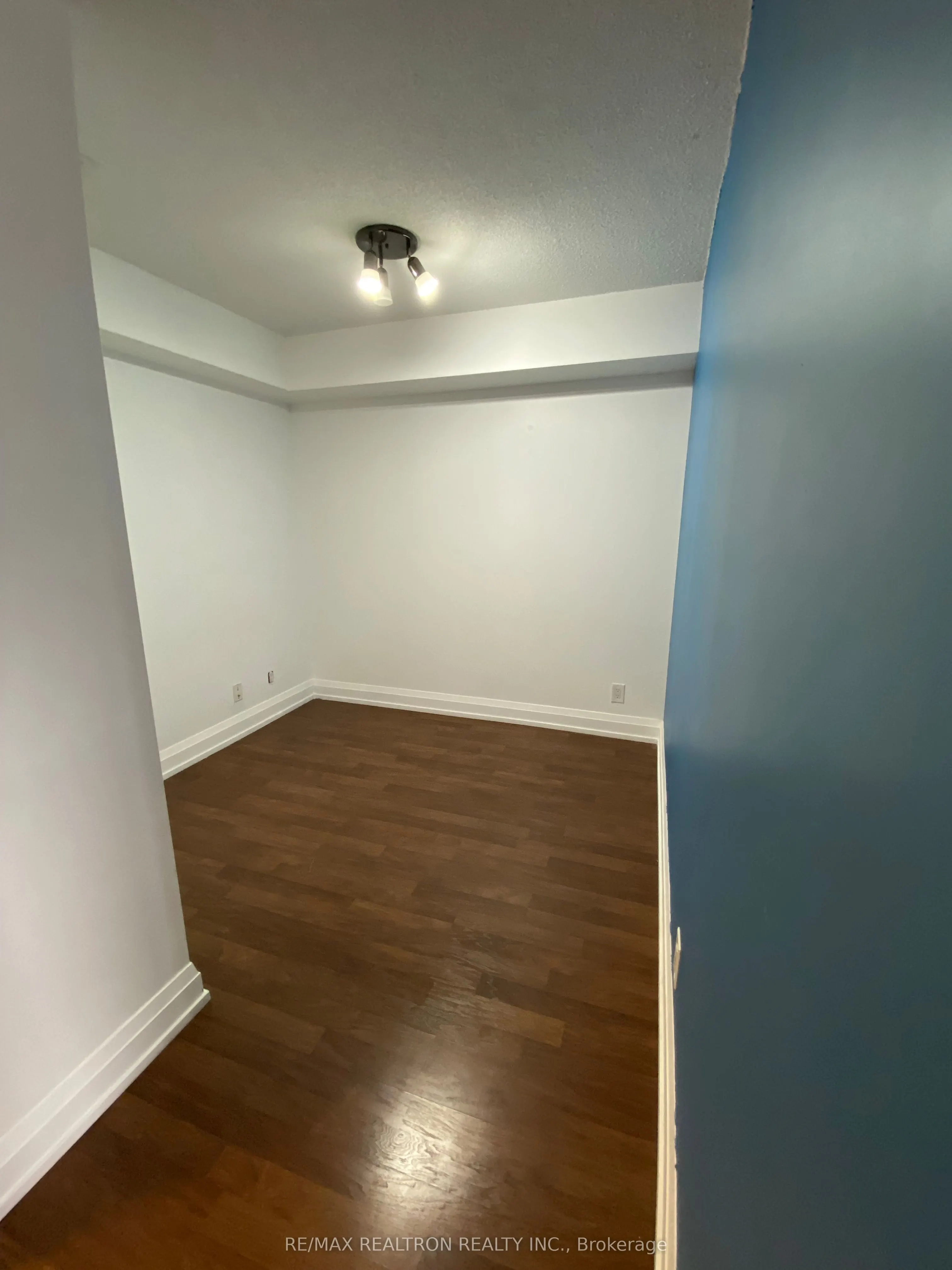 1070 Sheppard Avenue W, #1201