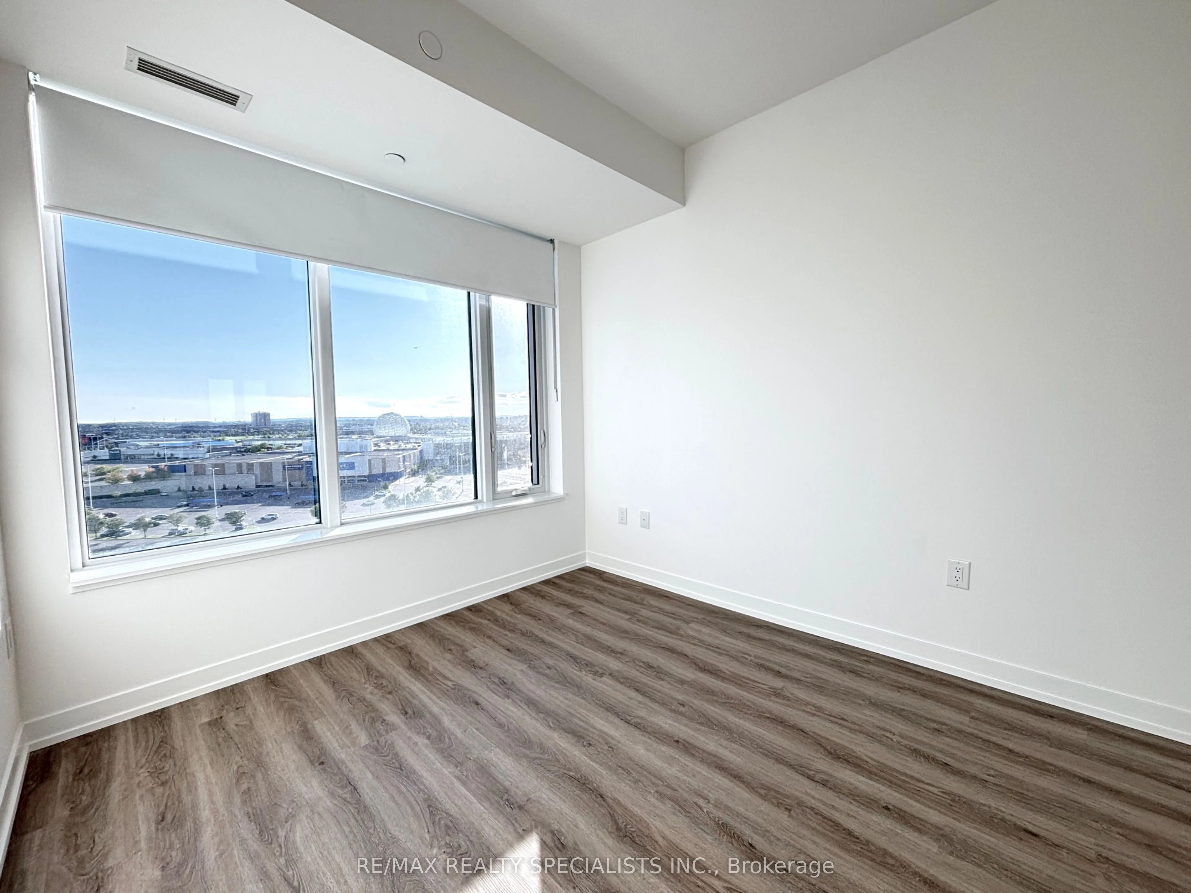 2485 Eglinton Avenue W, #1224