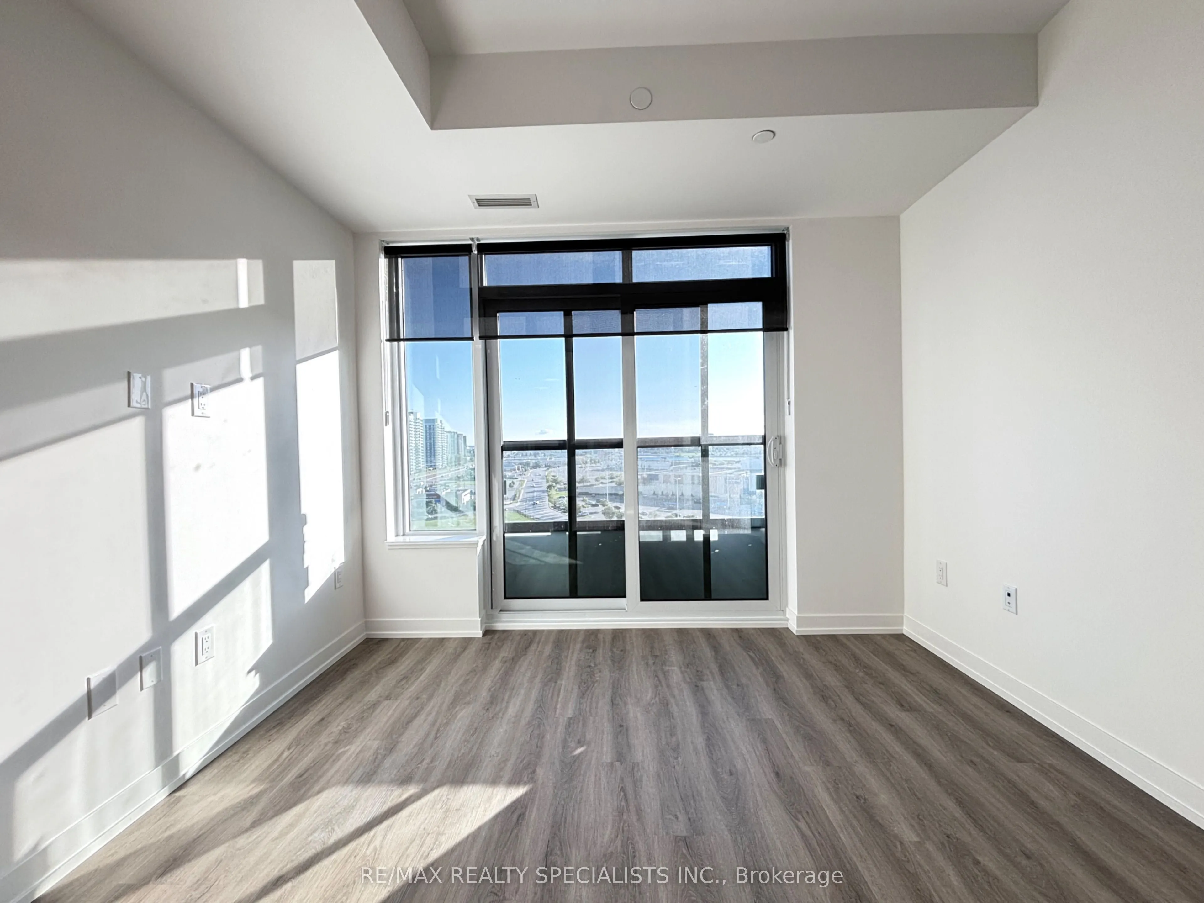2485 Eglinton Avenue W, #1224