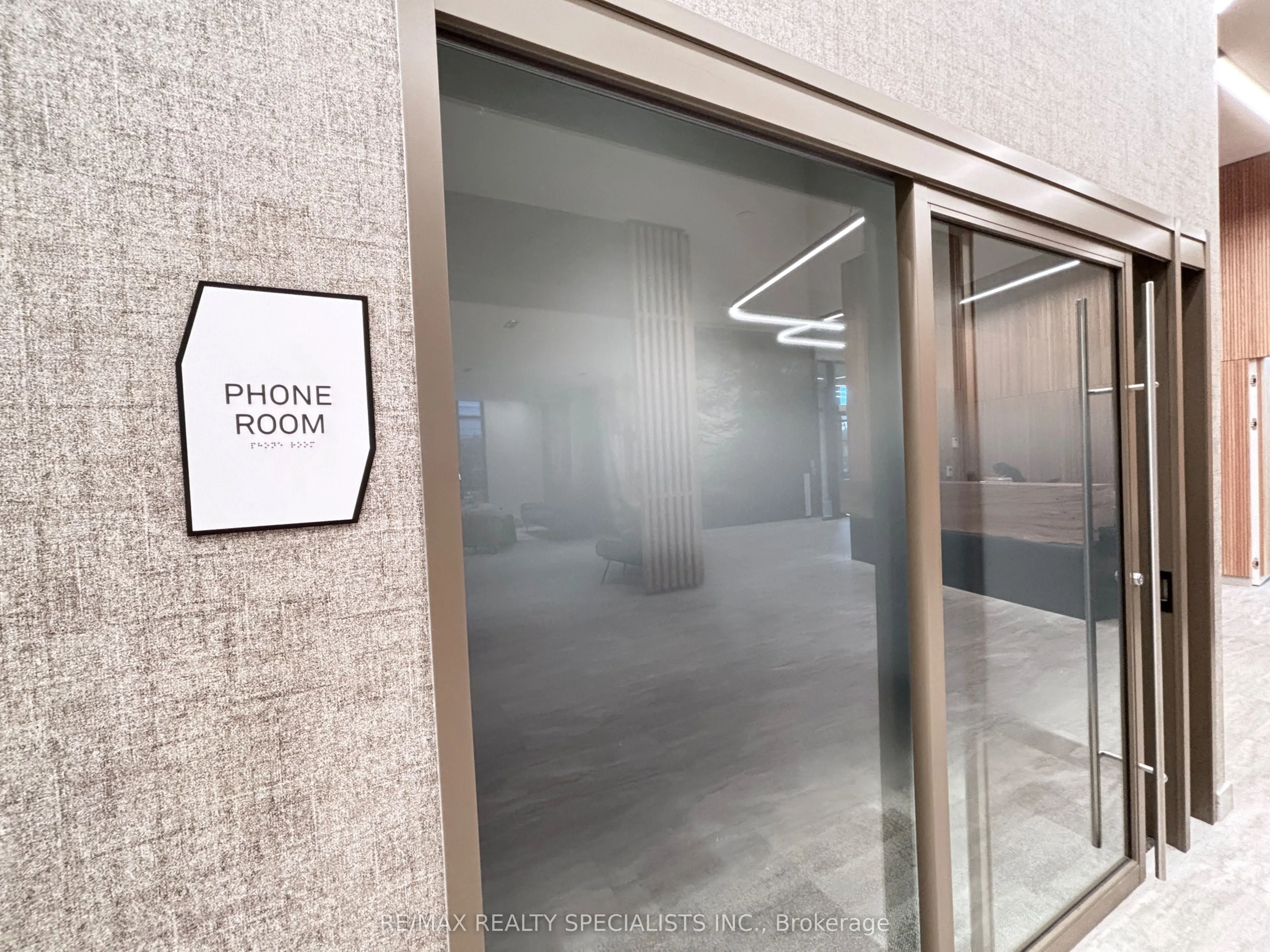 2485 Eglinton Avenue W, #1224