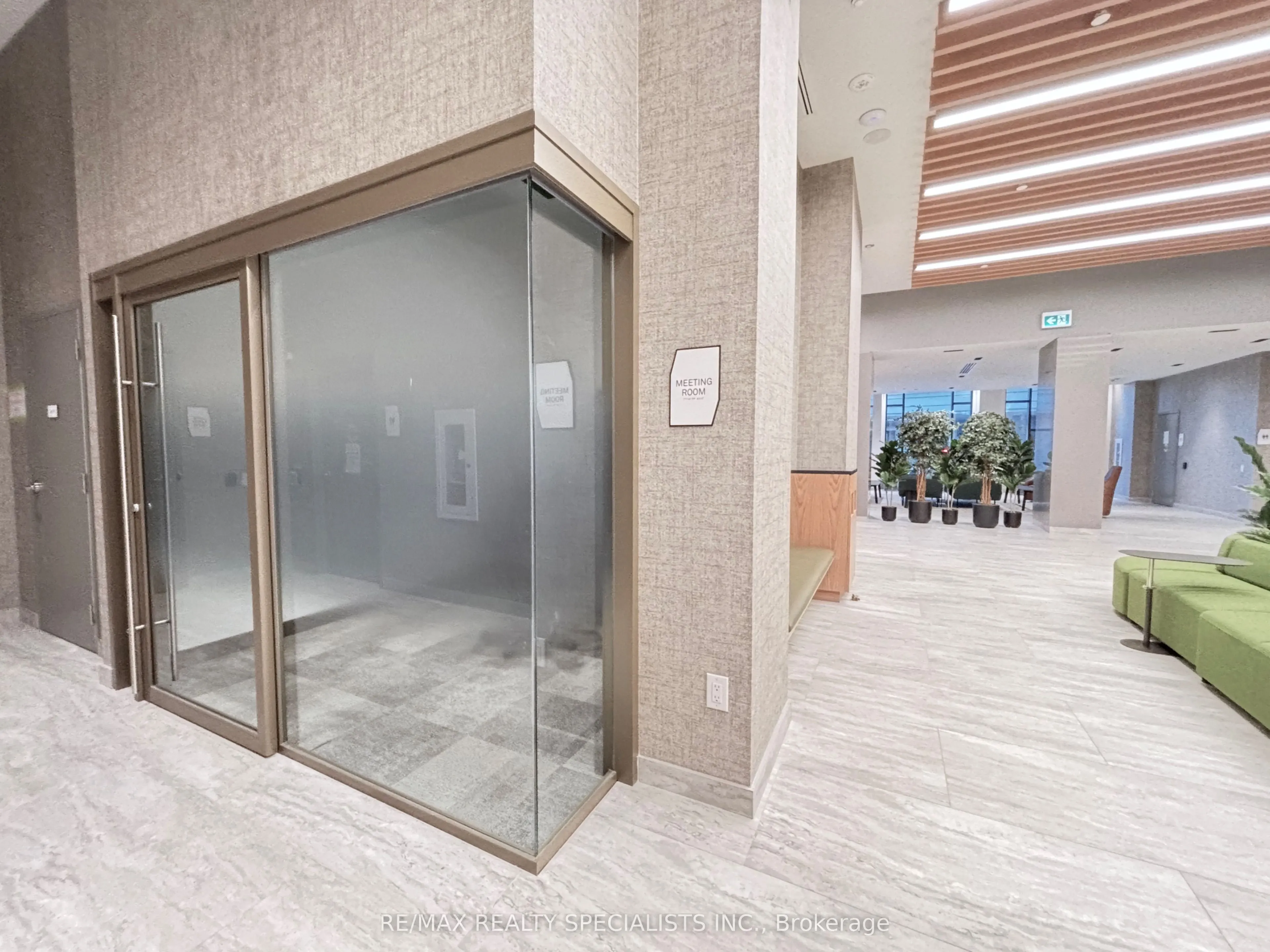 2485 Eglinton Avenue W, #1224