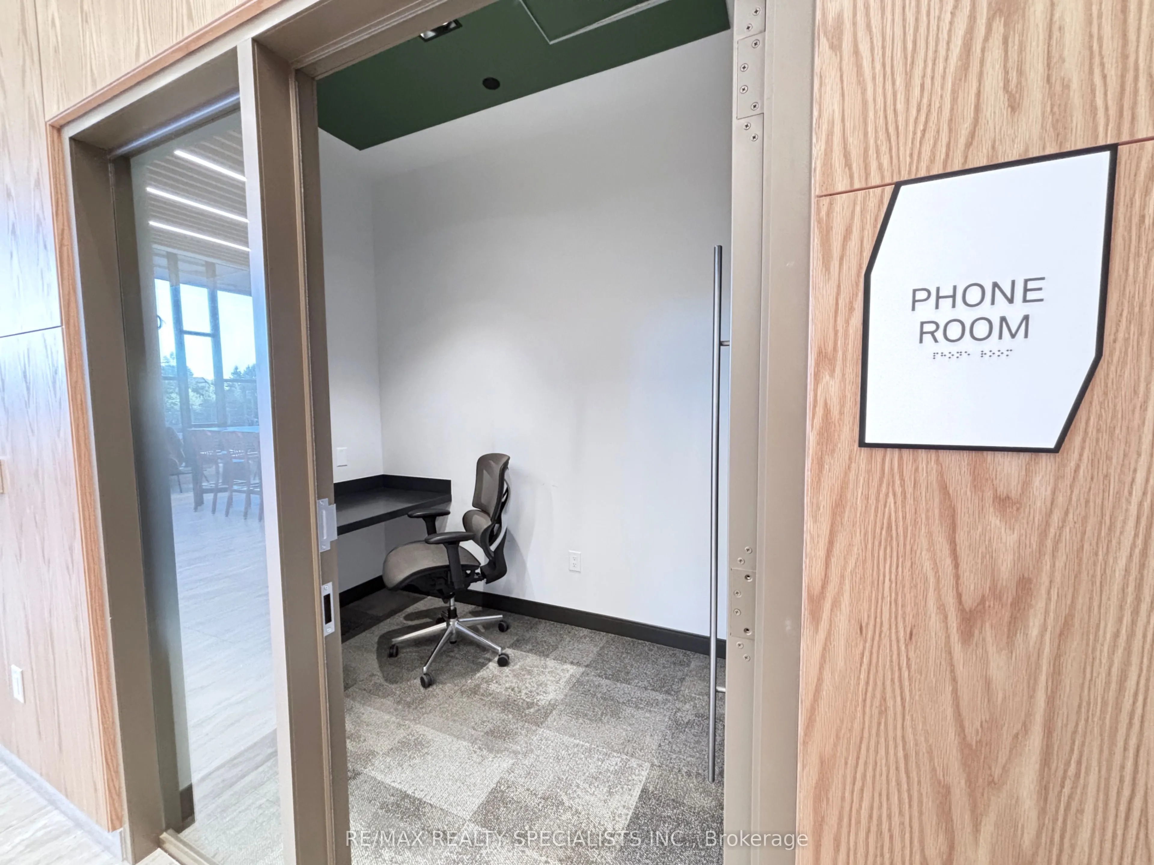 2485 Eglinton Avenue W, #1224