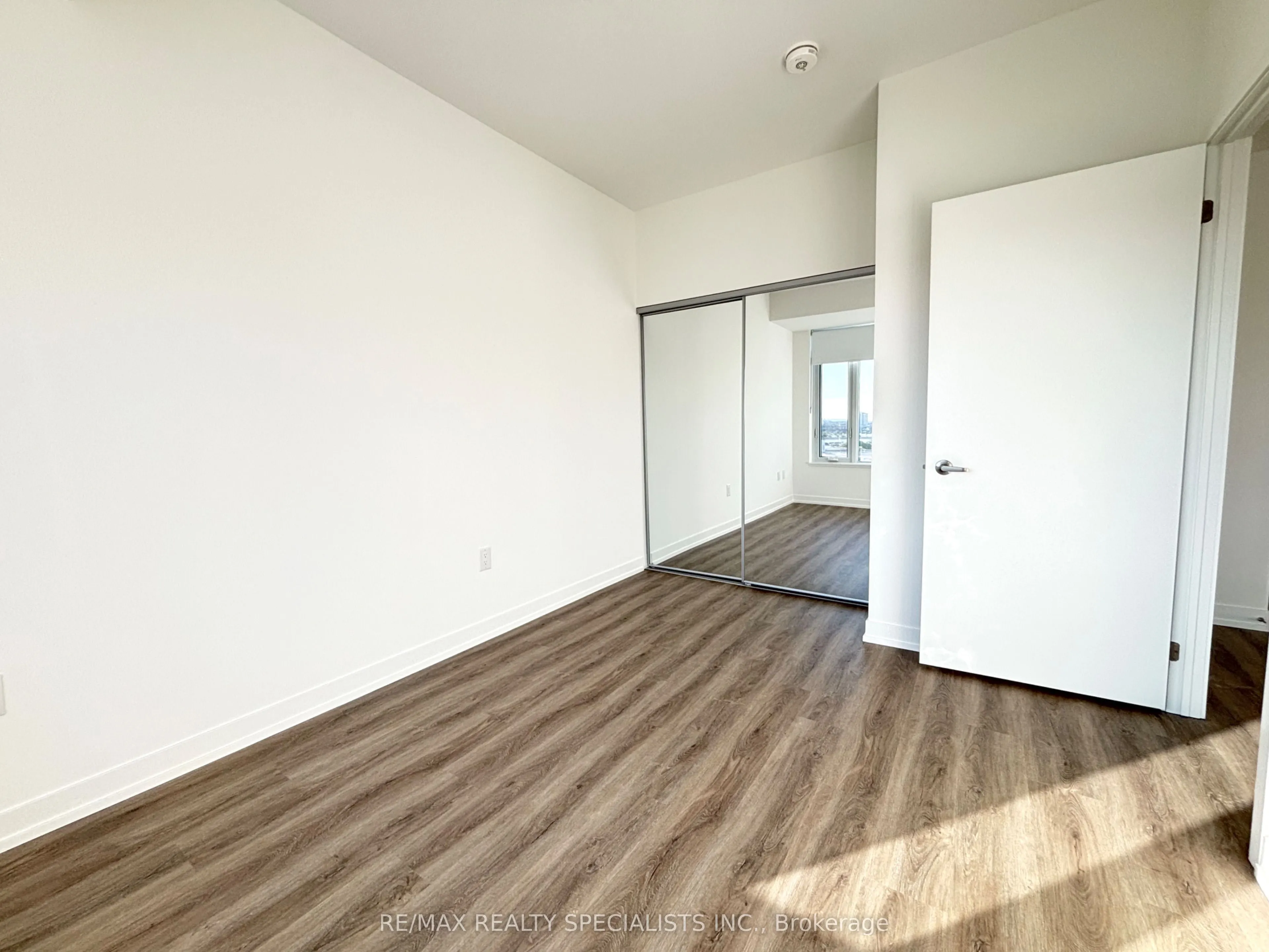 2485 Eglinton Avenue W, #1224
