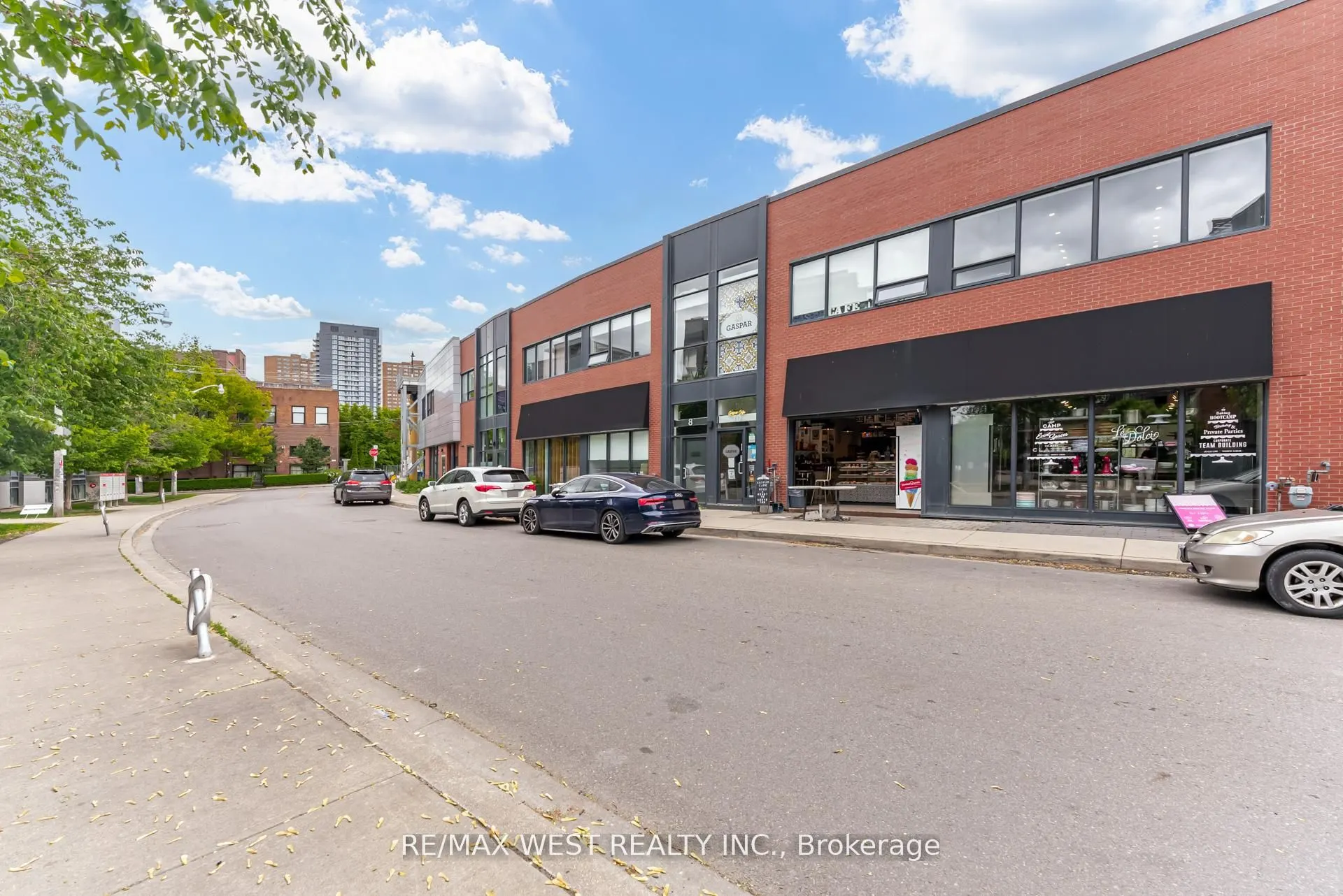 15 Sousa Mendes Street, #103