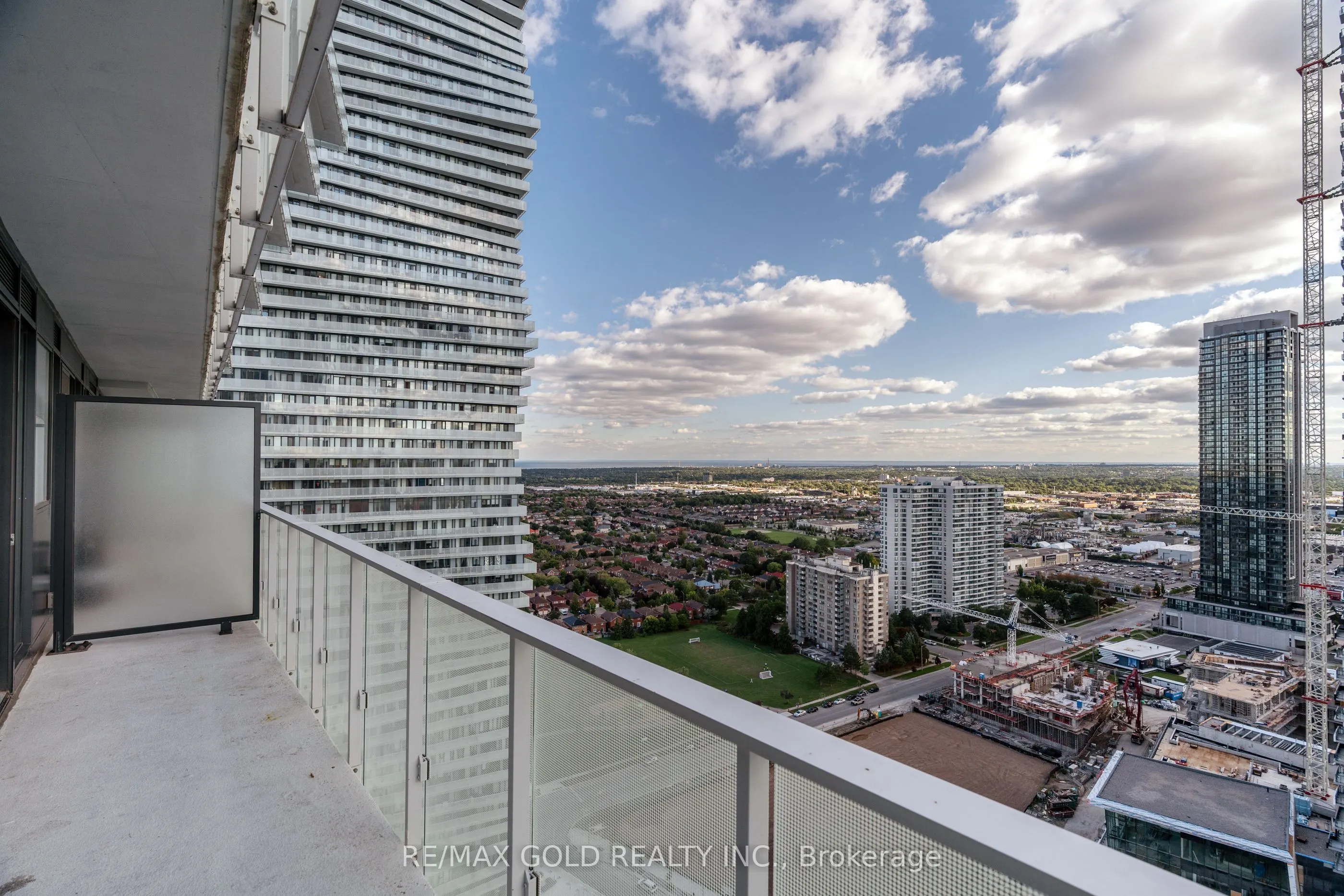 3900 Confedration Parkway, #2707