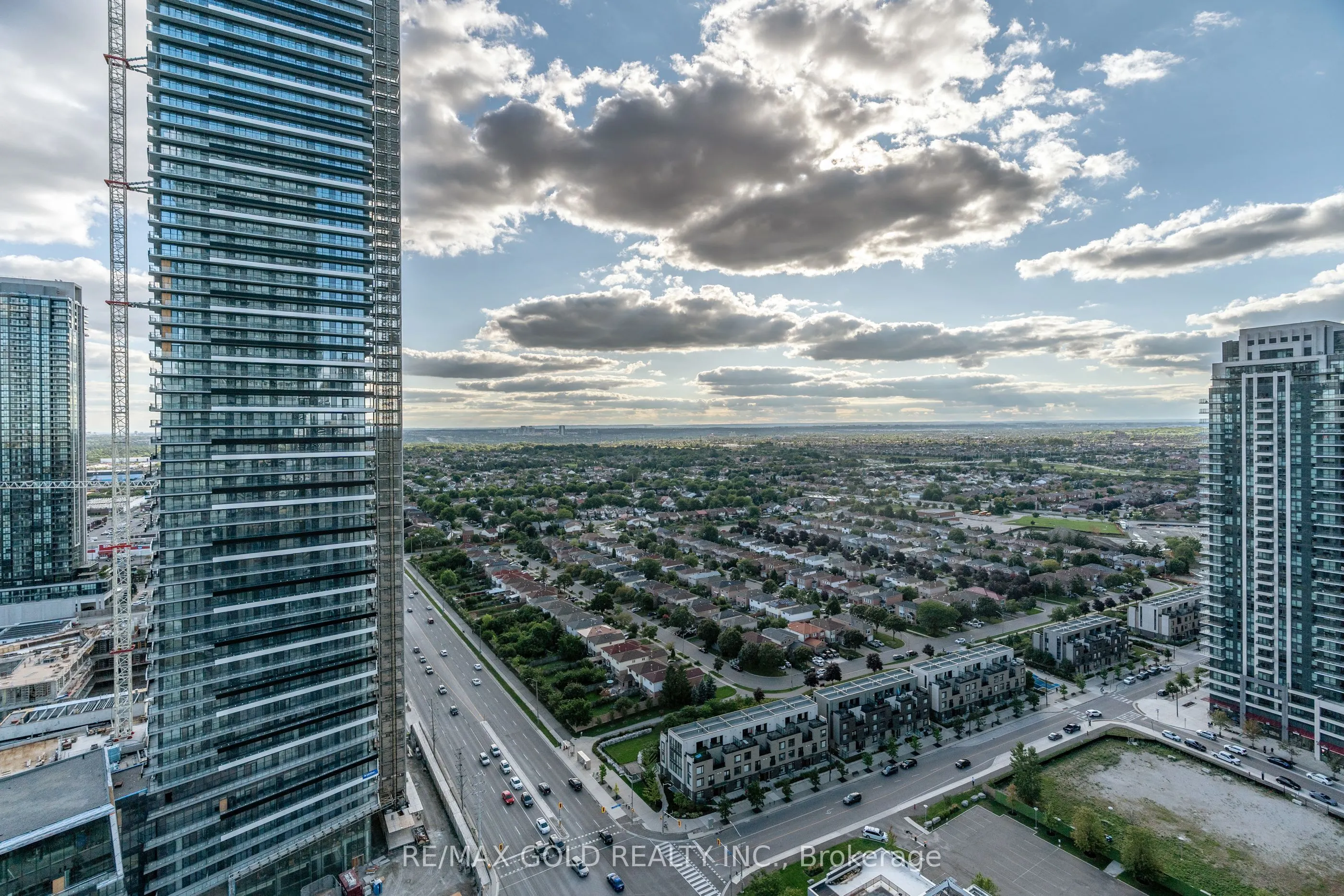 3900 Confedration Parkway, #2707