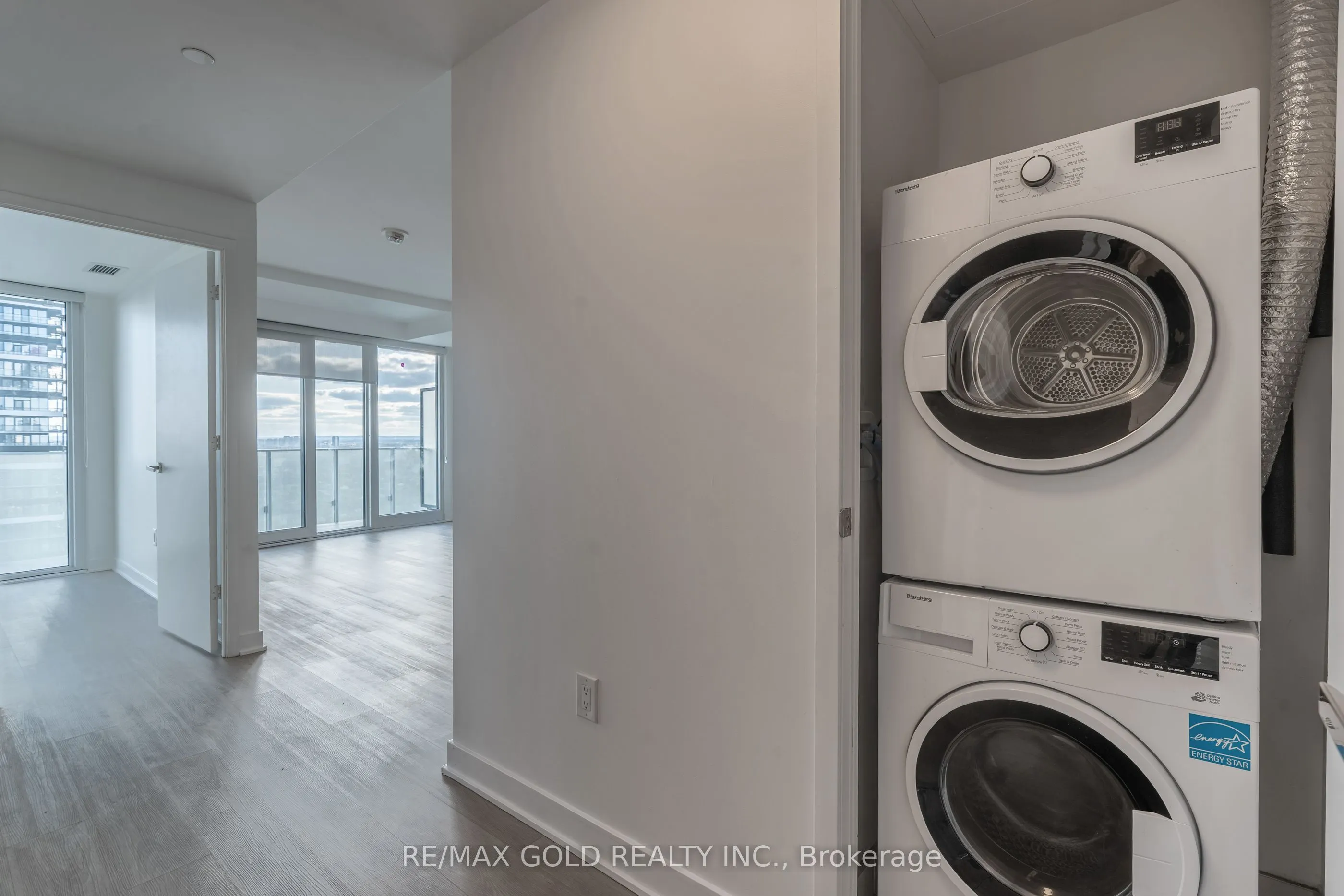 3900 Confedration Parkway, #2707