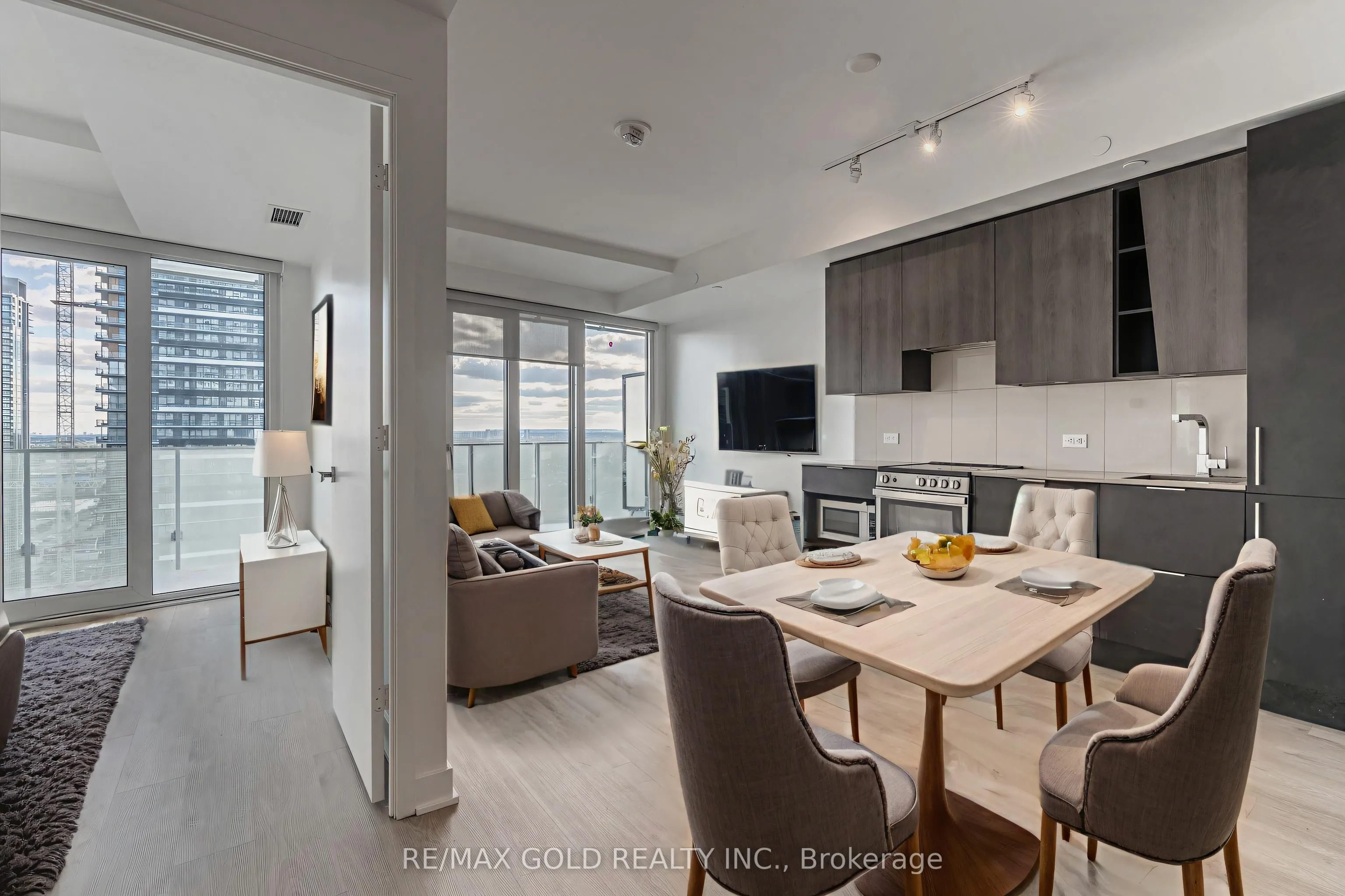 3900 Confedration Parkway, #2707