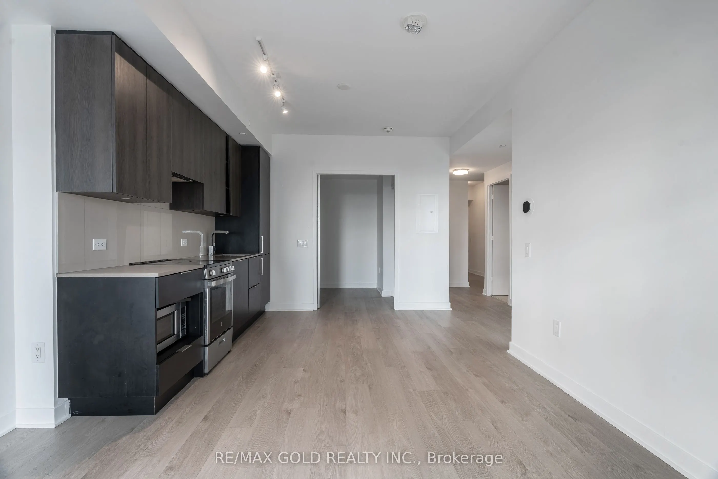 3900 Confedration Parkway, #2707