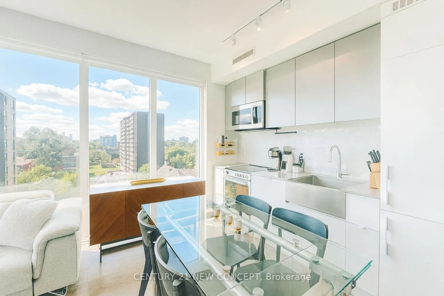 270 Dufferin Street, #608