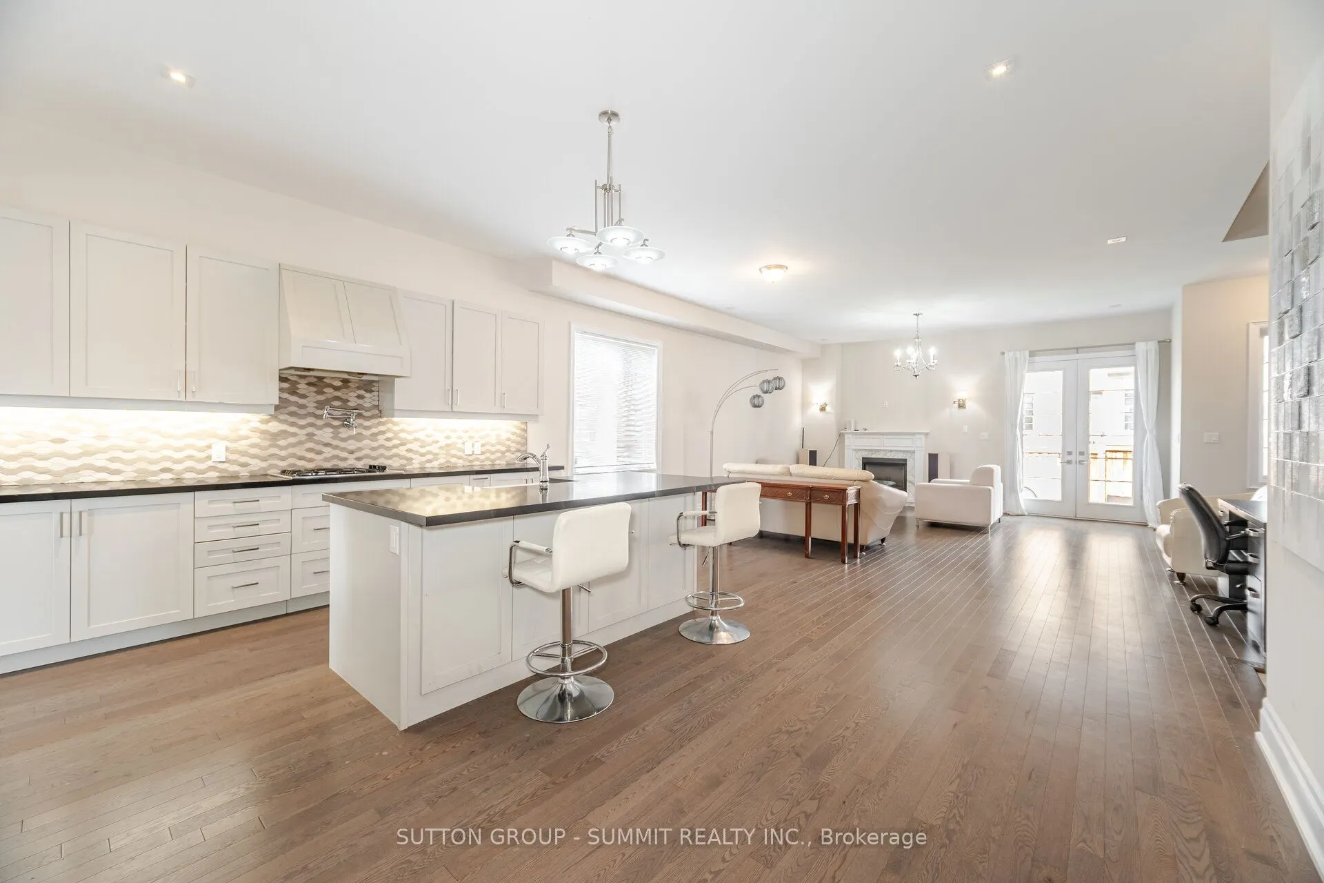 20 Settlers Field Road