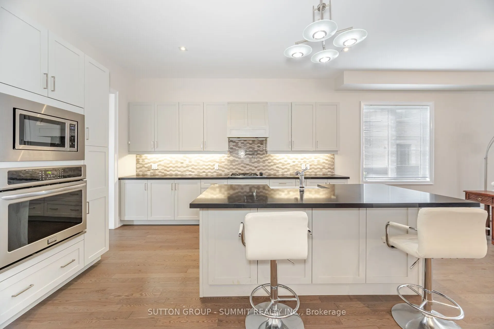 20 Settlers Field Road