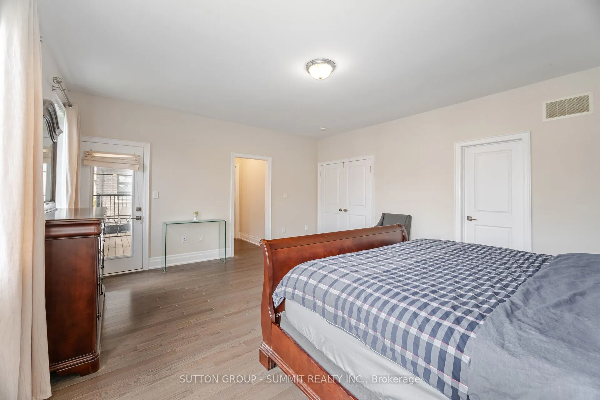 20 Settlers Field Road