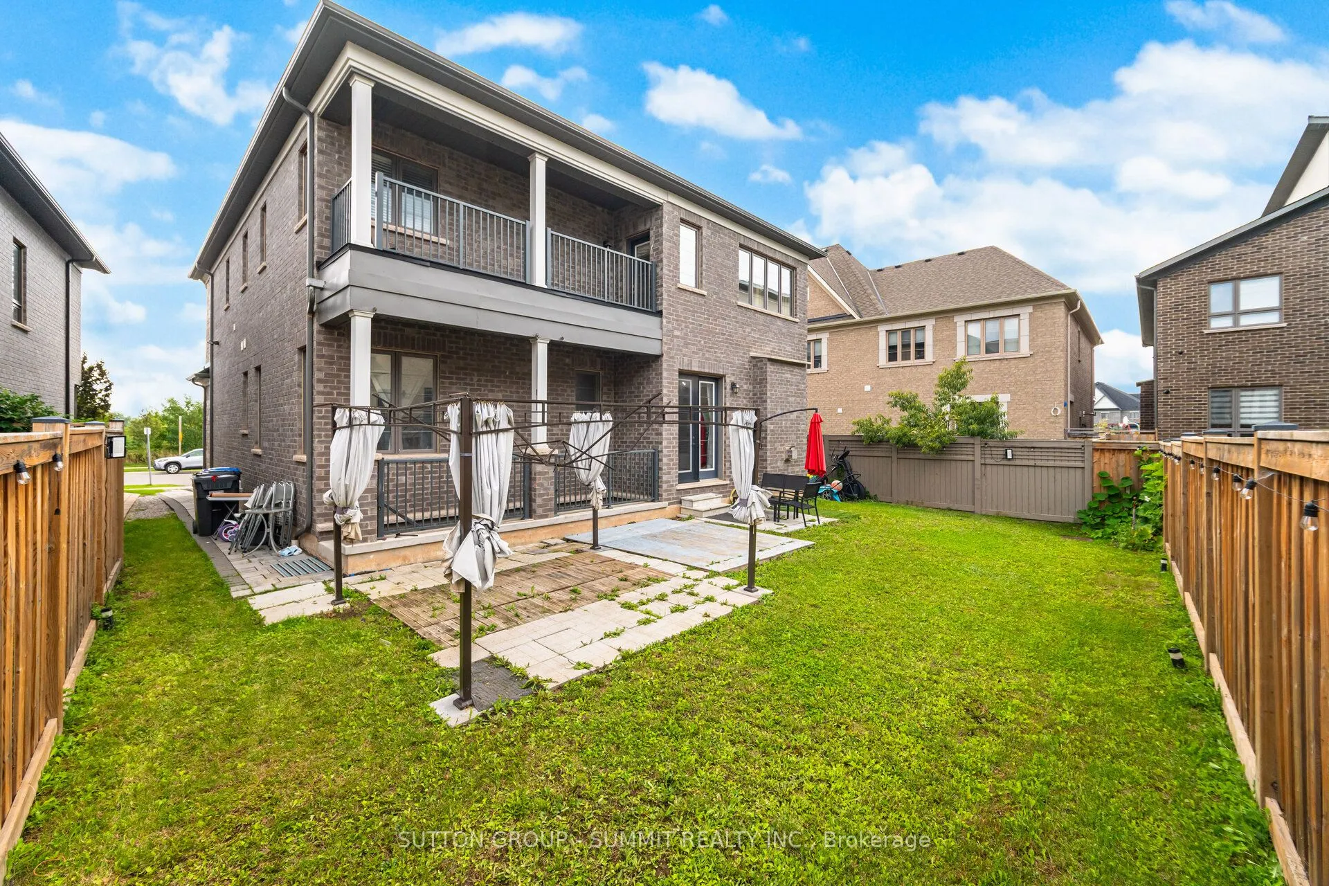 20 Settlers Field Road